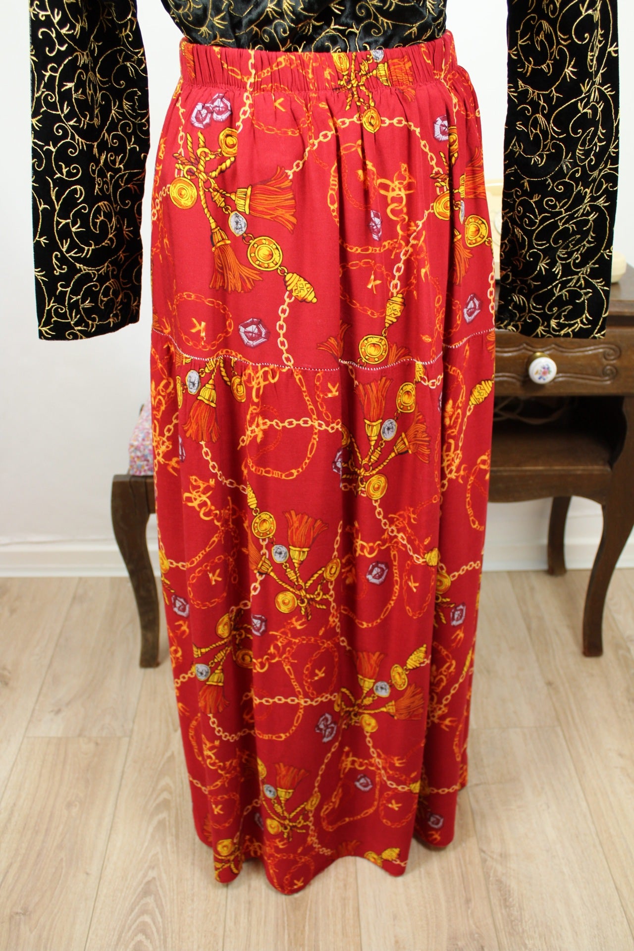 🍒🌸Jupe longue vintage 80/90s imprimée chaînes et médaillons - Taille 38 à 42🌸🍒