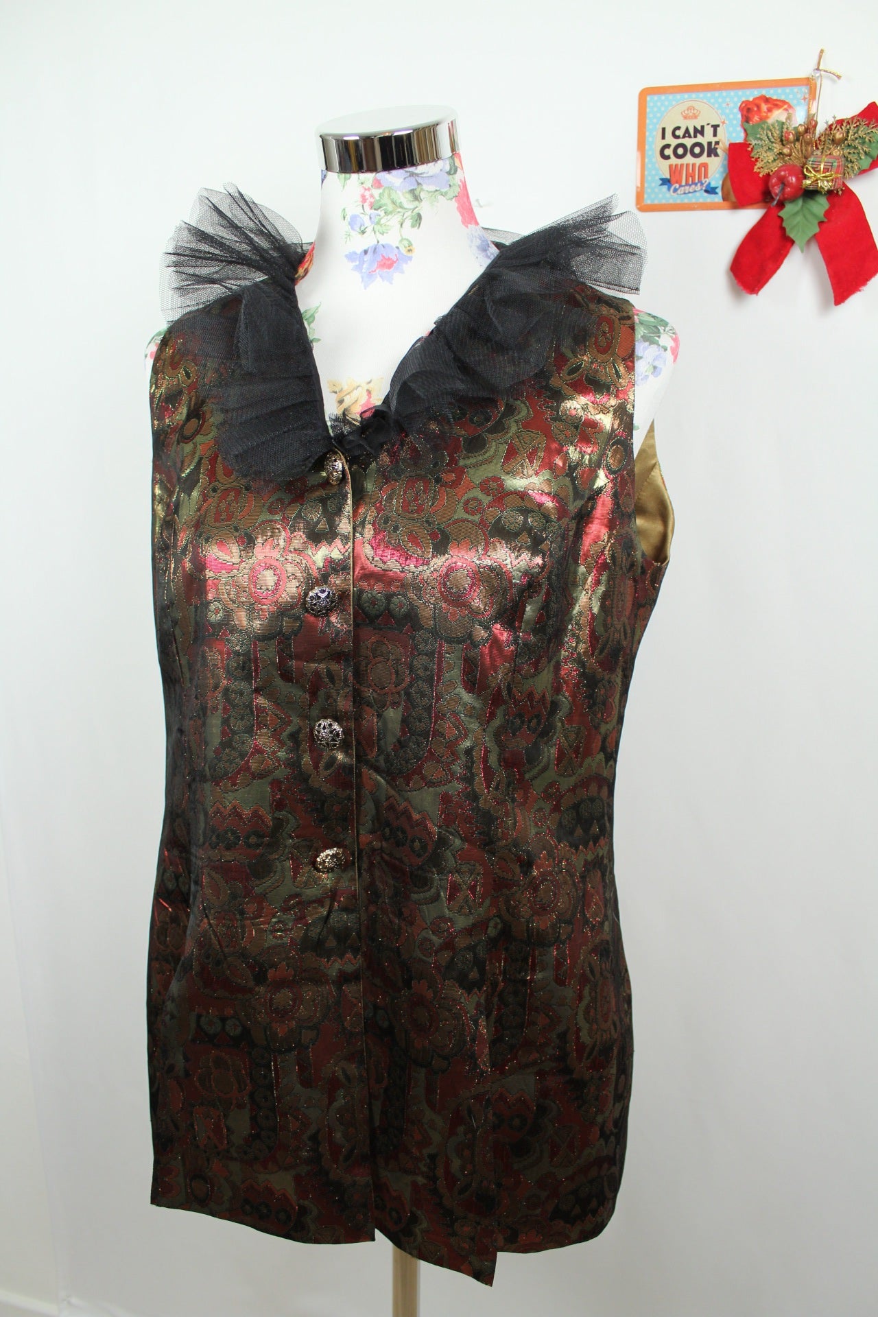 ✨Gilet brocart vintage 70's doré motifs baroques & col volanté tulle noir ✨