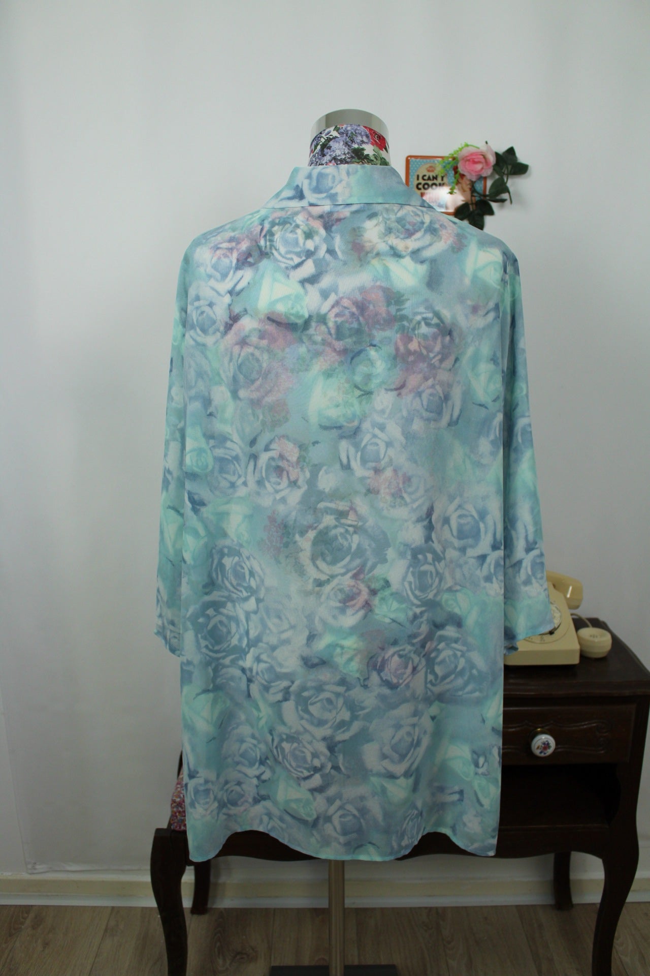 🌸🍒Chemise longue vintage 90's voile roses bleues - Taille 44/46🍒🌸