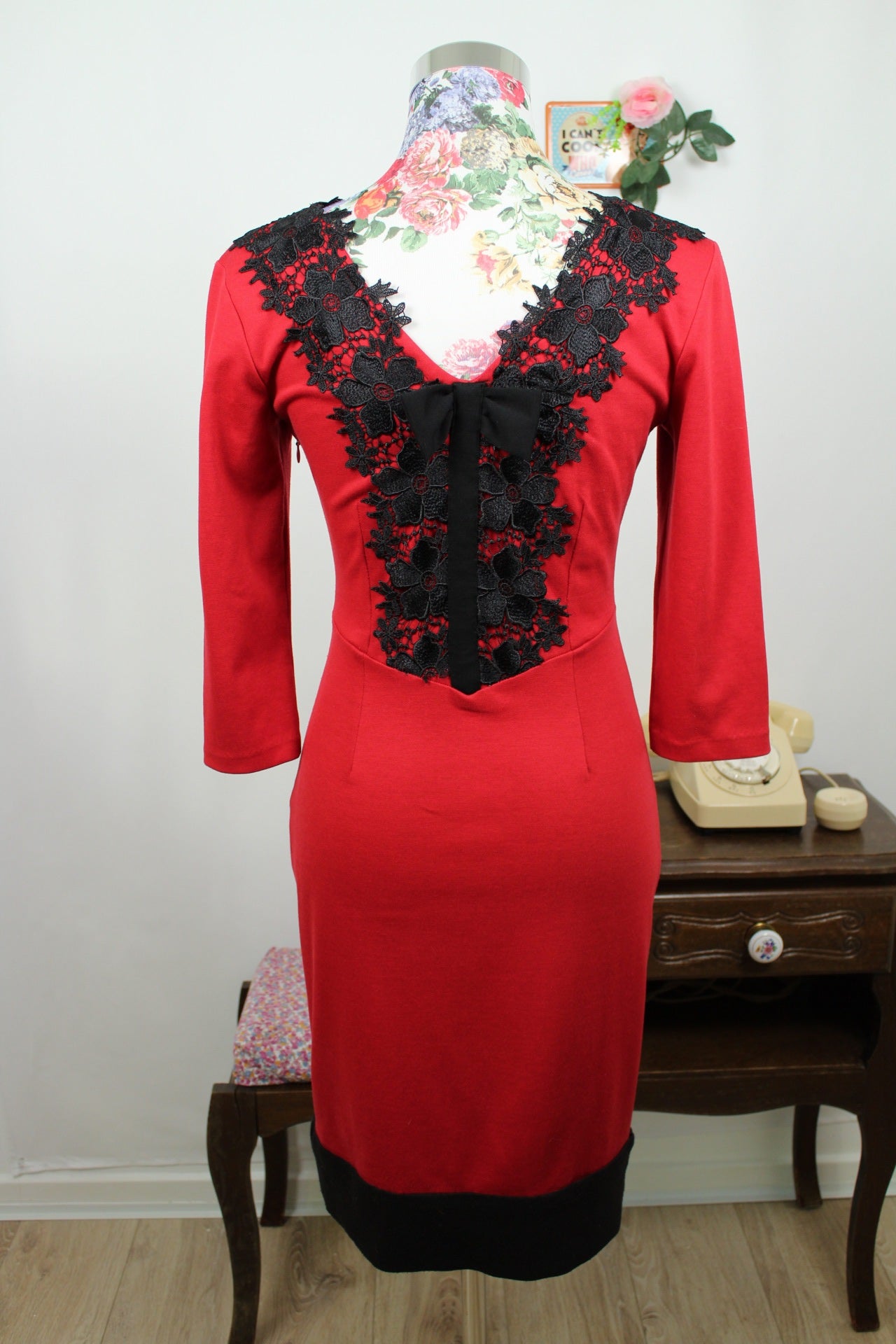 🌸🍒Robe rouge vintage 90s/2000s dentelle fleurie glam chic sexy - Taille 38🍒🌸