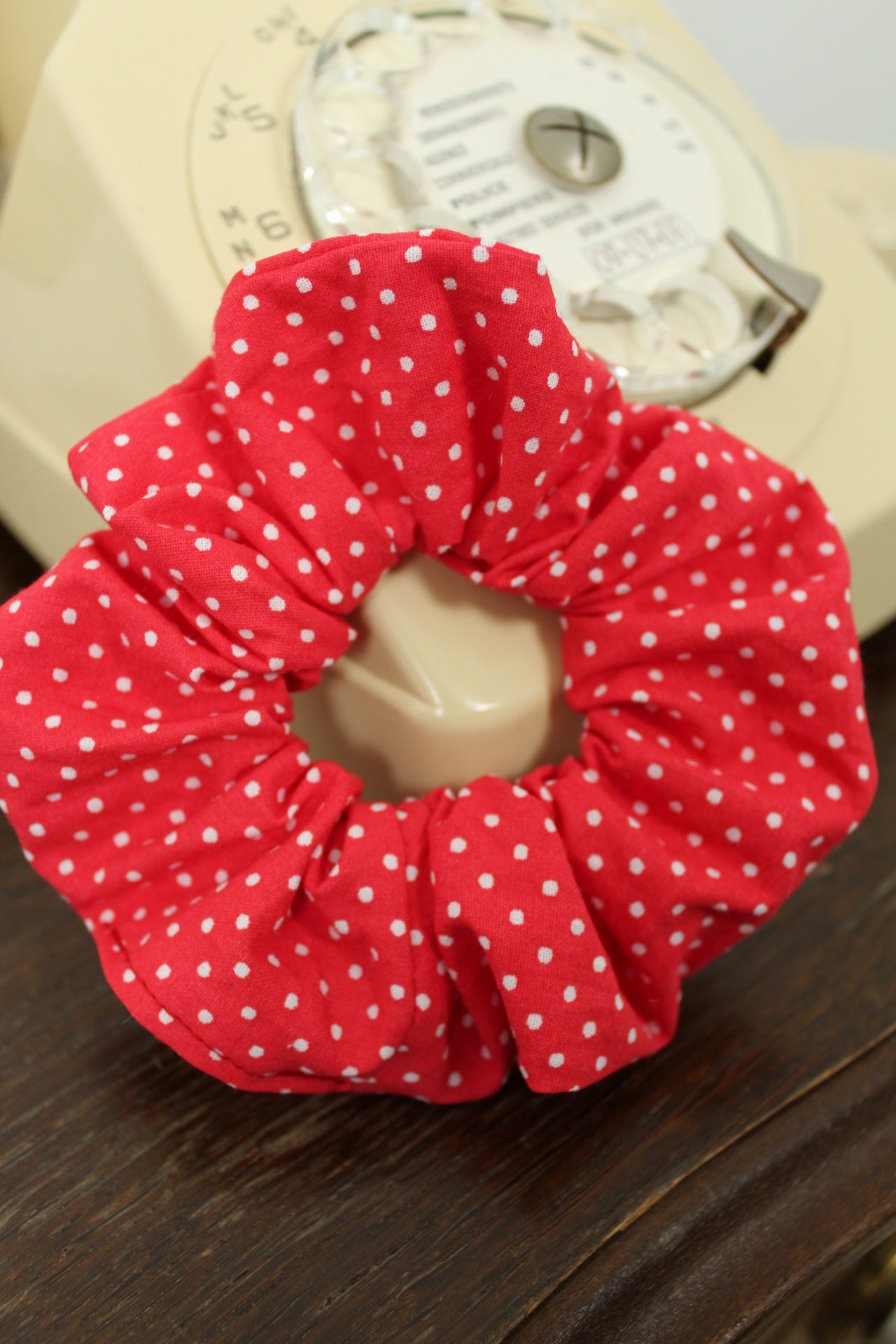 🎀Chouchou rouge à pois blancs pin-up/rockabilly🎀