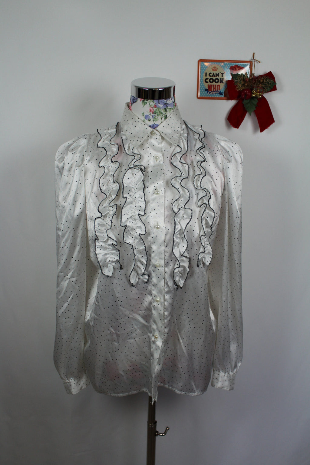 ✨Chemise vintage à volants Daniel Duval Paris - pois noir & satinée✨