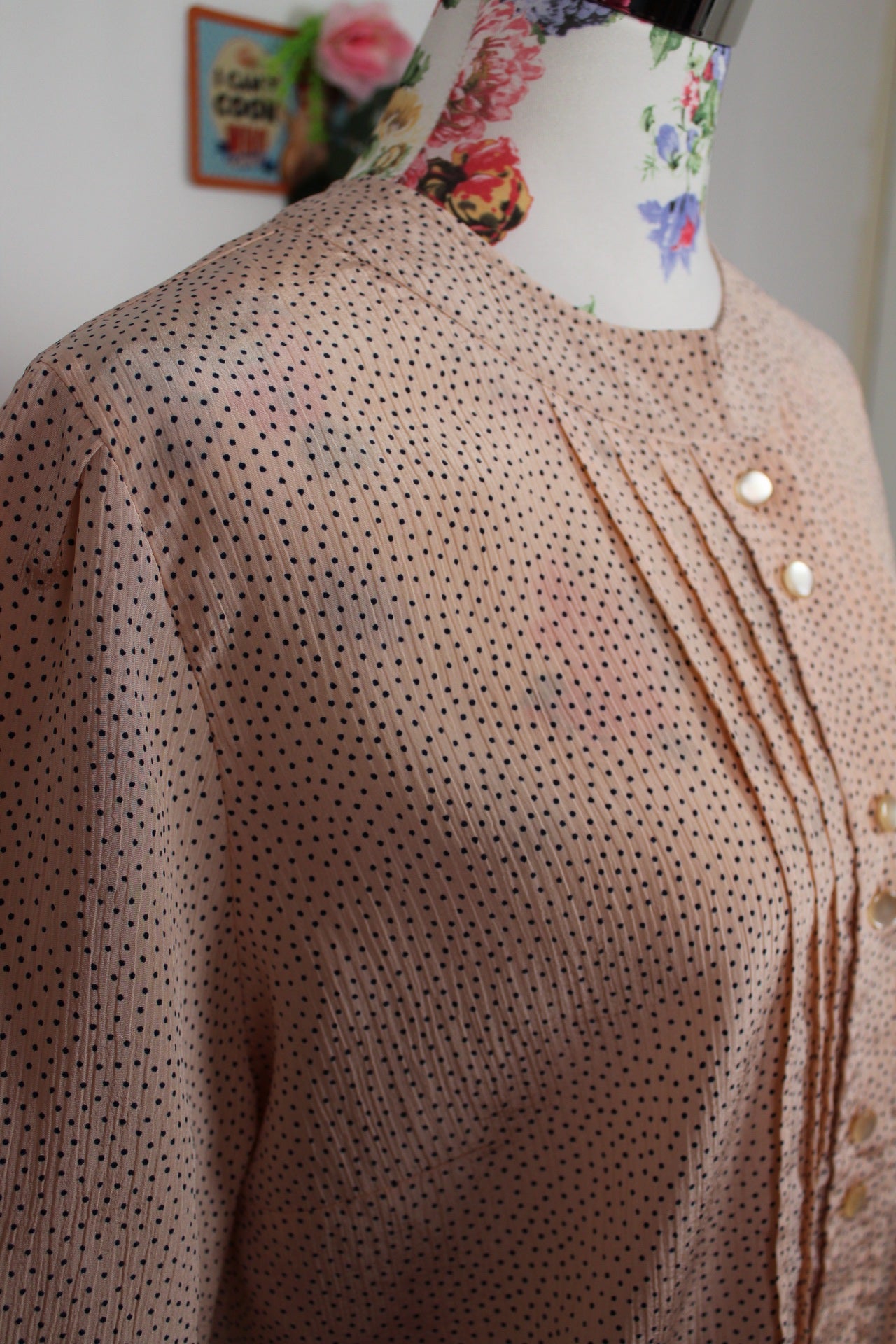 🌸🍒Blouse vintage 80's satinée rose pâle à pois marines style pin-up/rockabilly - T.42/44🍒🌸