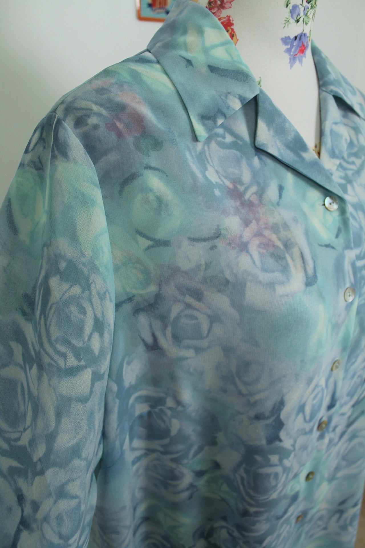 🌸🍒Chemise longue vintage 90's voile roses bleues - Taille 44/46🍒🌸