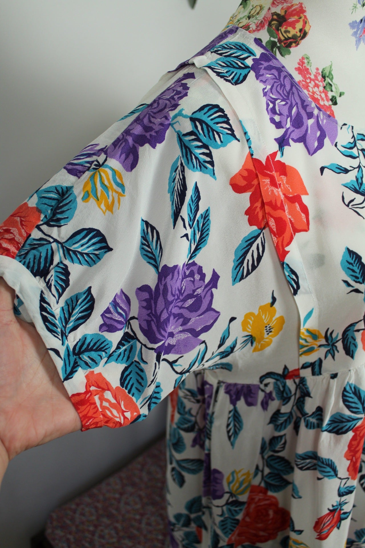 🌸🍒Robe vintage 80's blanche fleurie pep's - coupe & manches amples - Taille 38/40🍒🌸