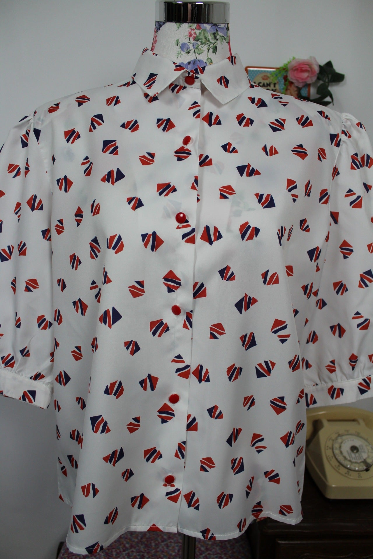 🌸🍒Chemisier vintage 80's blanc motifs géométriques - manches bouffantes - Taille 40/42