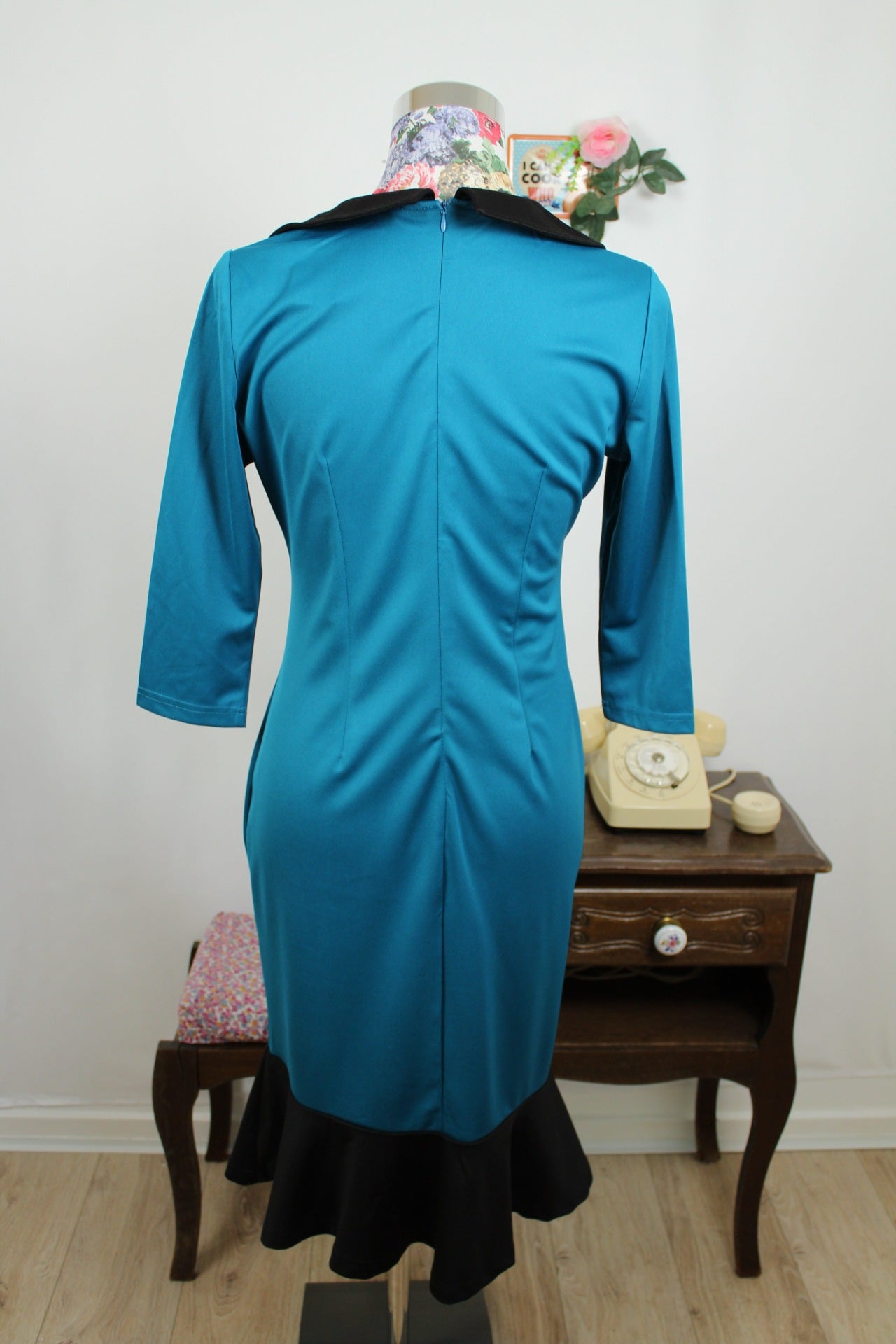🌸🍒Robe pin-up bleu intense coupe sirène - Nice Forever - Taille 38🍒🌸