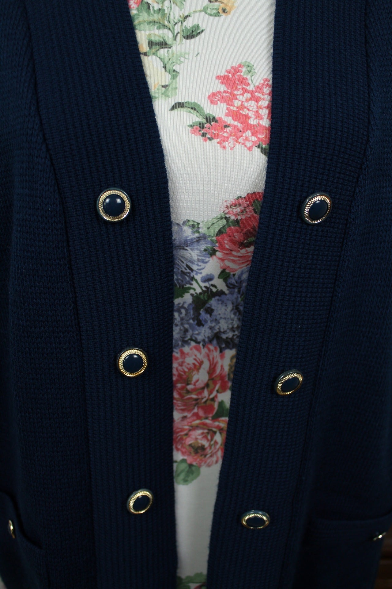 🌸🍒Cardigan vintage 90's C&A bleu marine & boutons bijoux - Taille 42/44🍒🌸