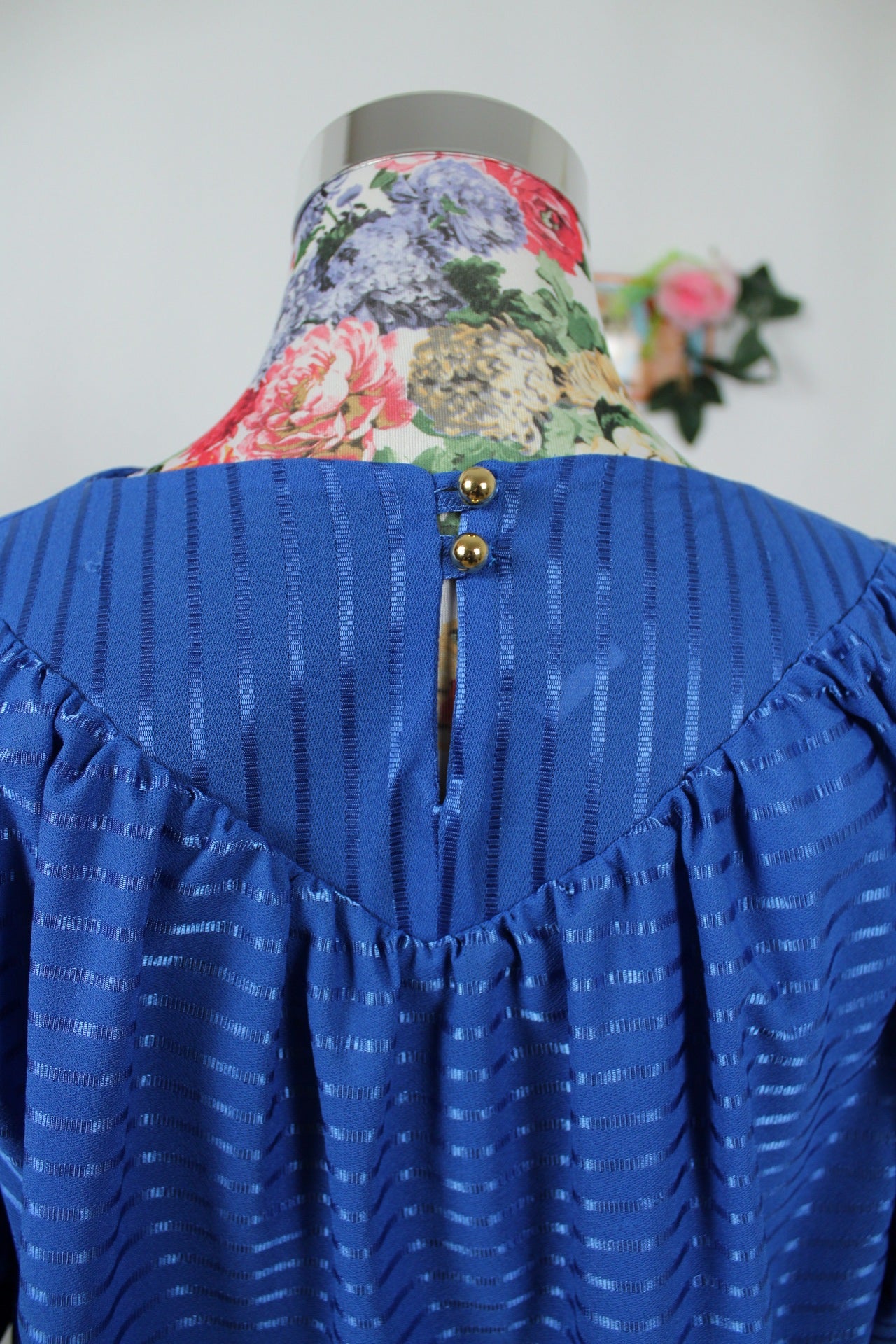 🌸🍒Robe vintage 70/80s bleue fluide à bandes satinées - Taille 40 à 44🍒🌸
