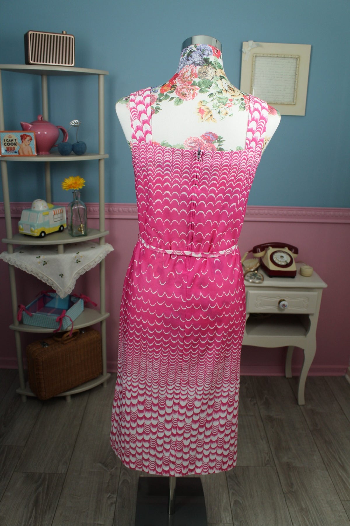 Ensemble robe + boléro vintage années 70 rose pep's motif coquille - Taille 36