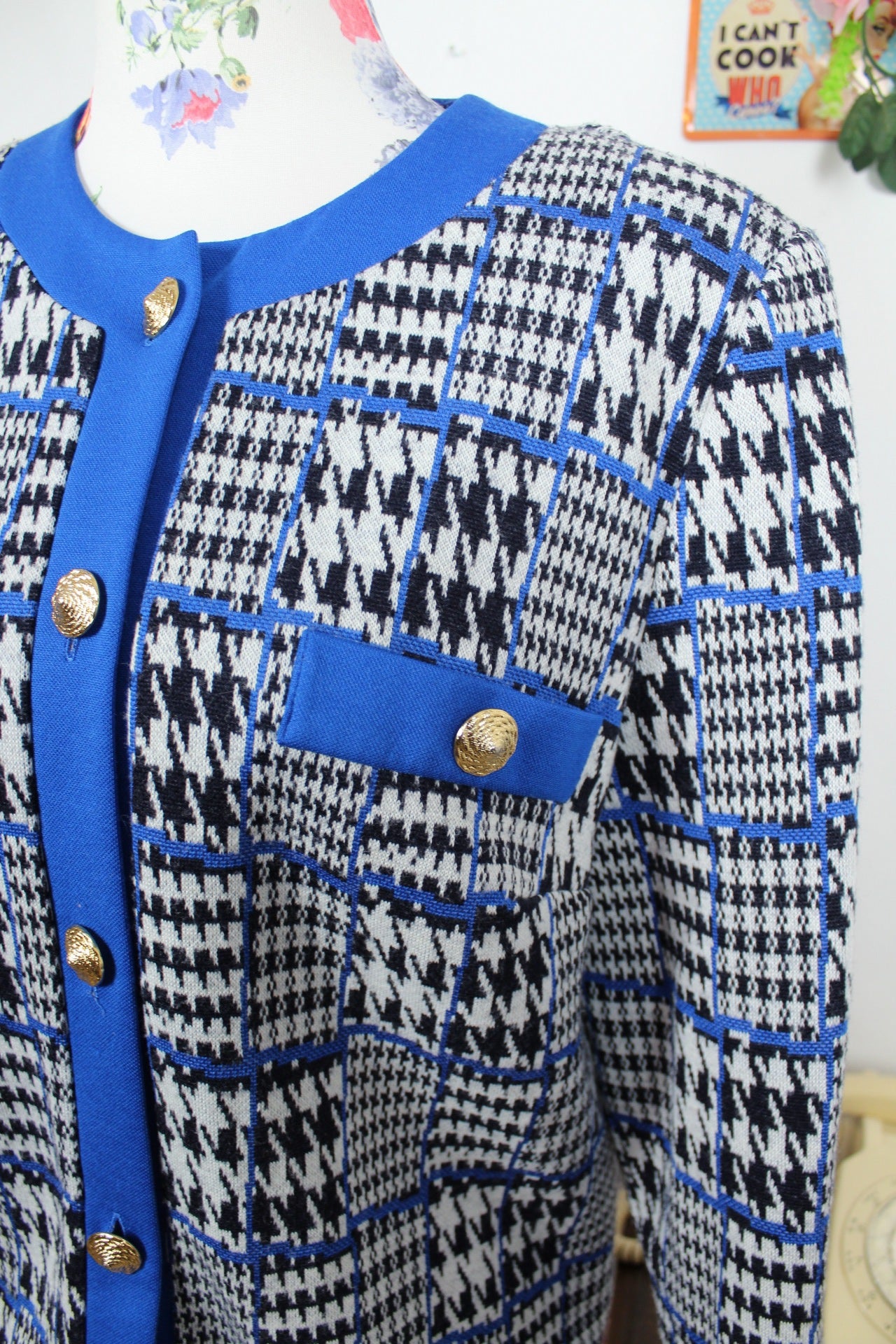🌸🍒Cardigan vintage 80/90s graphique bleu & noir - boutons dorés chic - Taille 40/42🍒🌸