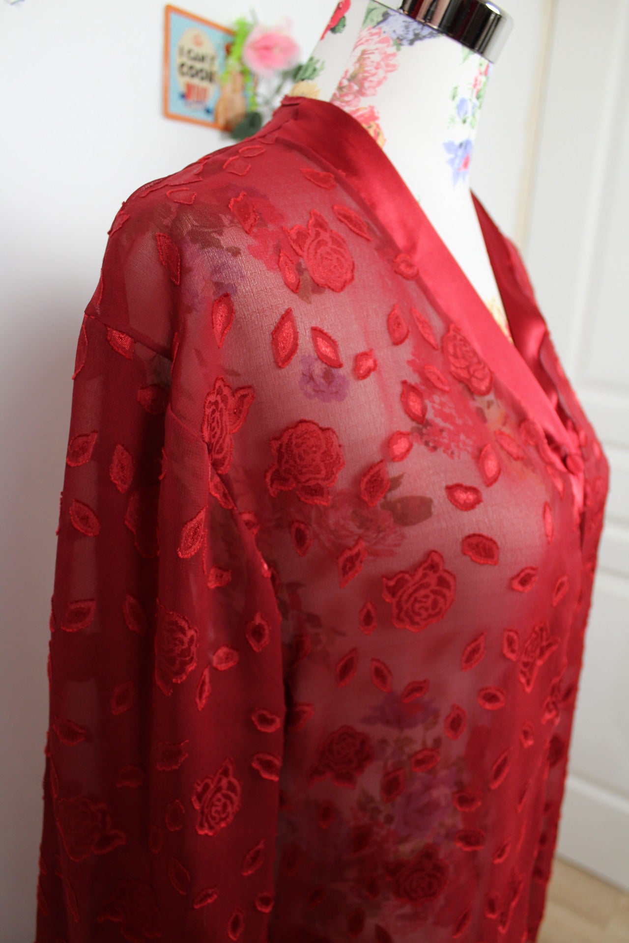 🌸🍒Blouse vintage fleurie motifs roses et pétales - boutonnière satinée - Taille 40/42🍒🌸