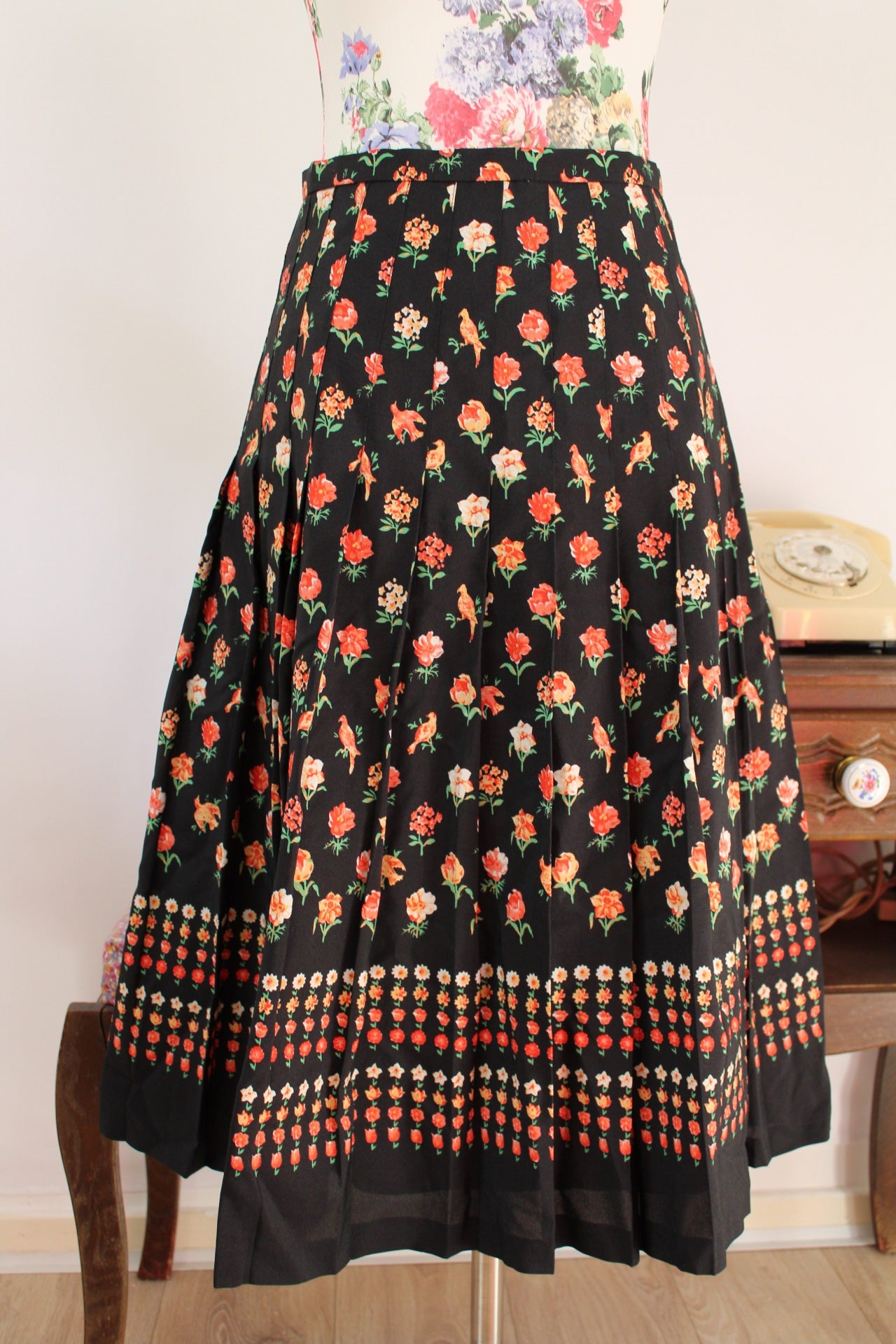 🌸🍒Jupe plissée vintage 70's romantique oiseaux & fleurs - Taille 36🍒🌸