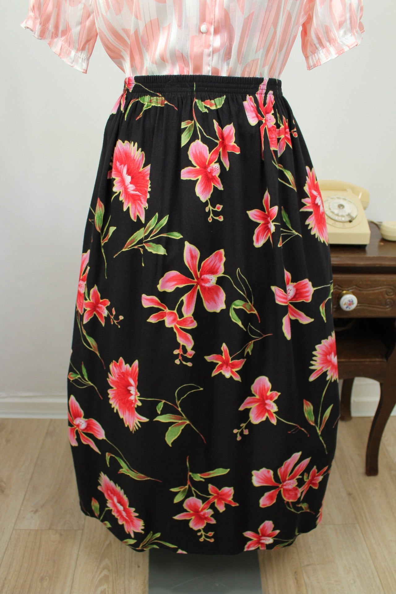 🌸🍒Jupe vintage 90's midi fluide imprimée fleurs des îles - Taille 44/46🍒🌸