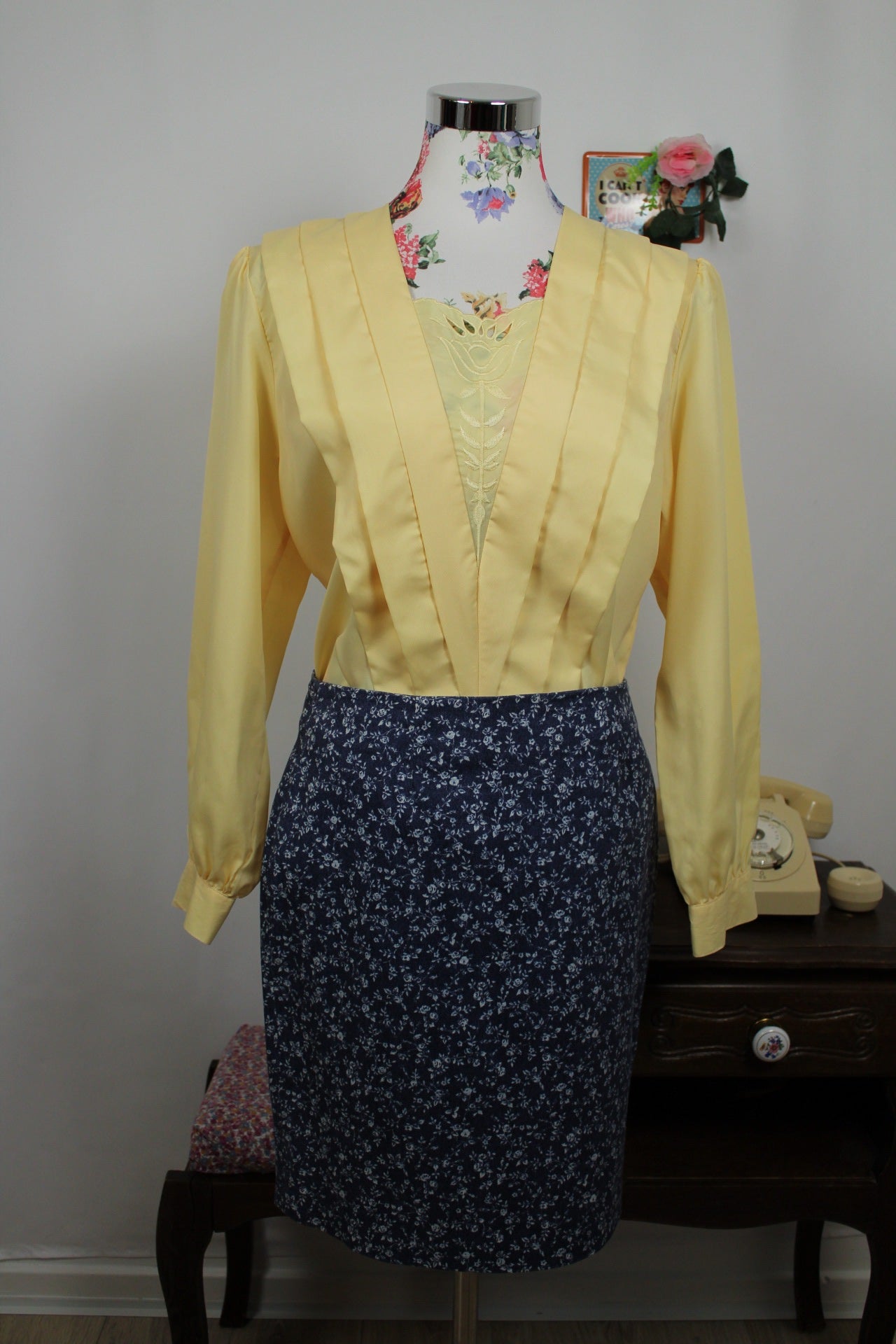 🌸🍒Blouse vintage 80's jaune doux - plastron fleuri & plis chic - Taille 40/42🍒🌸