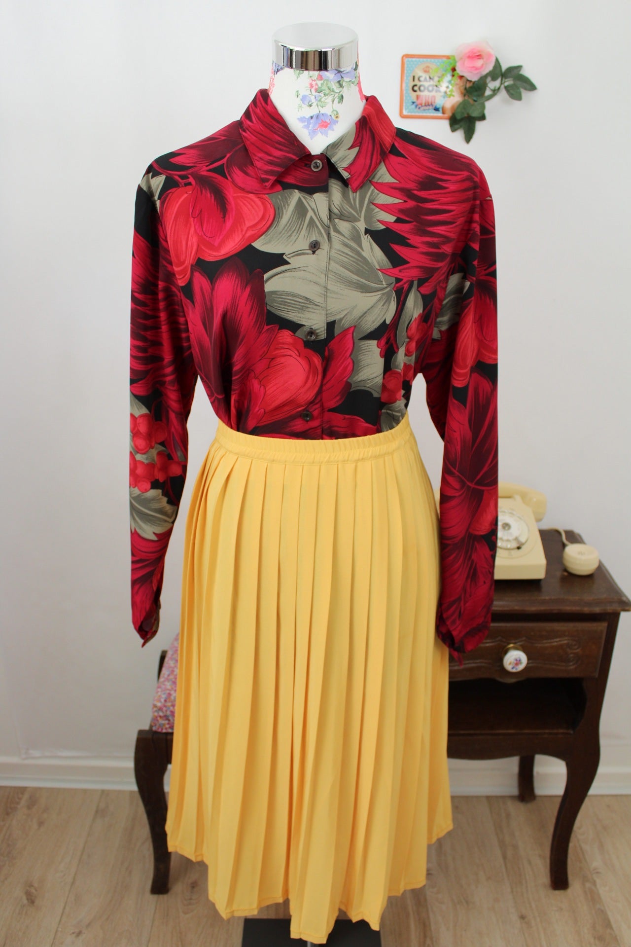 🌸🍒Jupe midi plissée vintage 80's jaune ensoleillé - Taille 40/42🍒🌸