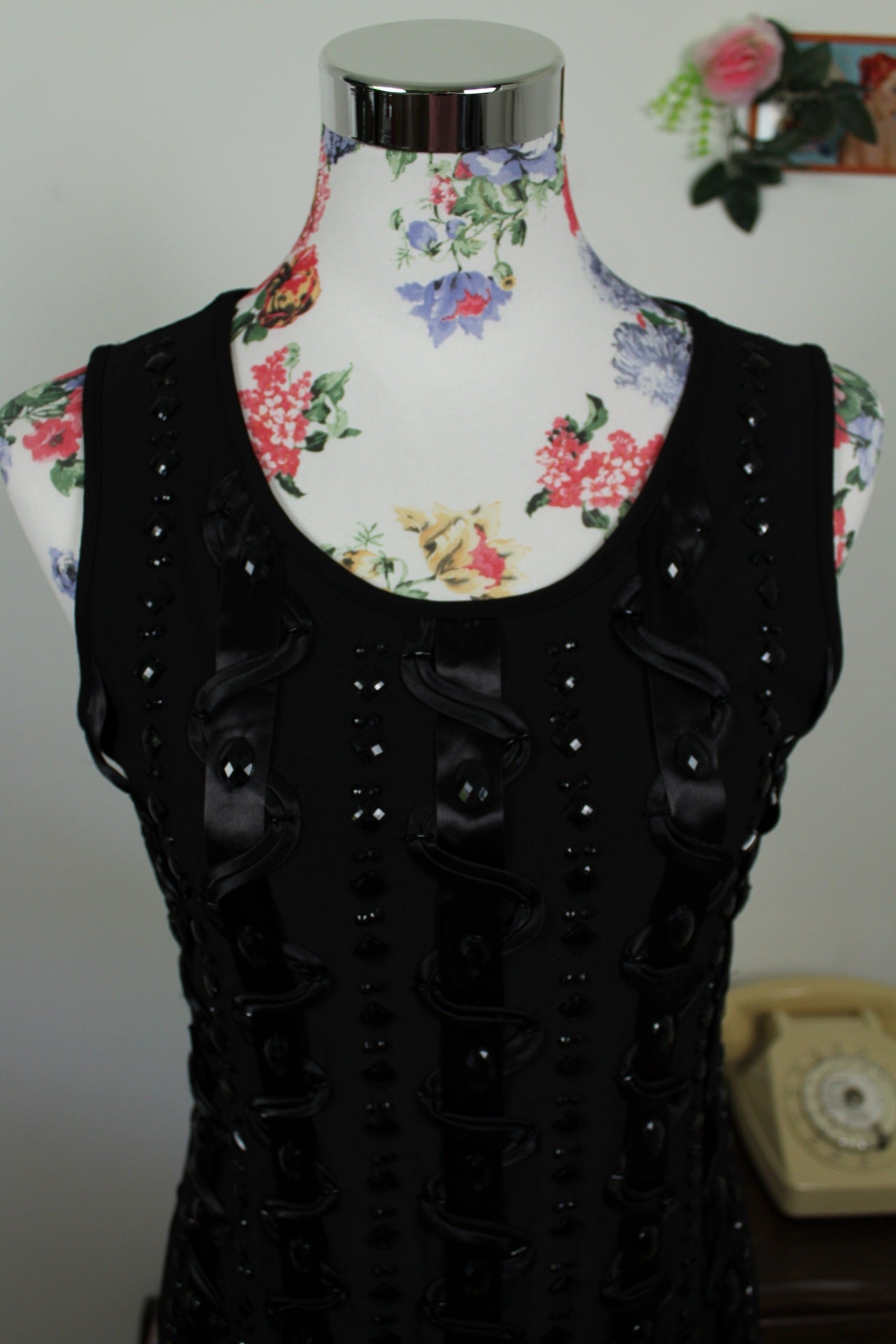 🌸🍒Robe 2000's dark romantique perles & rubans satinés - Taille 36/38🍒🌸