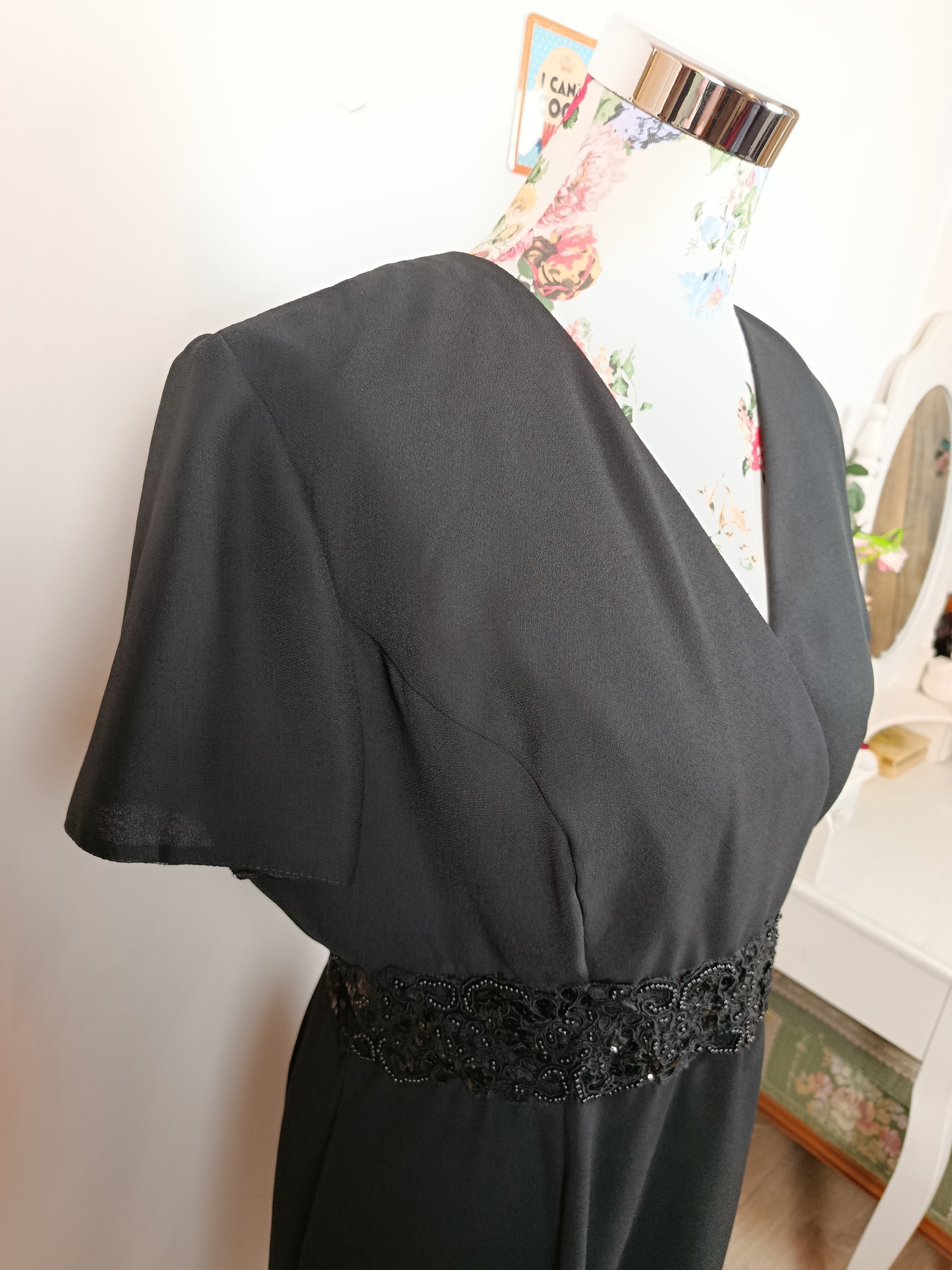 ✨Robe noire vintage 90's ceinture perlée - élégante & coupe pin-up✨