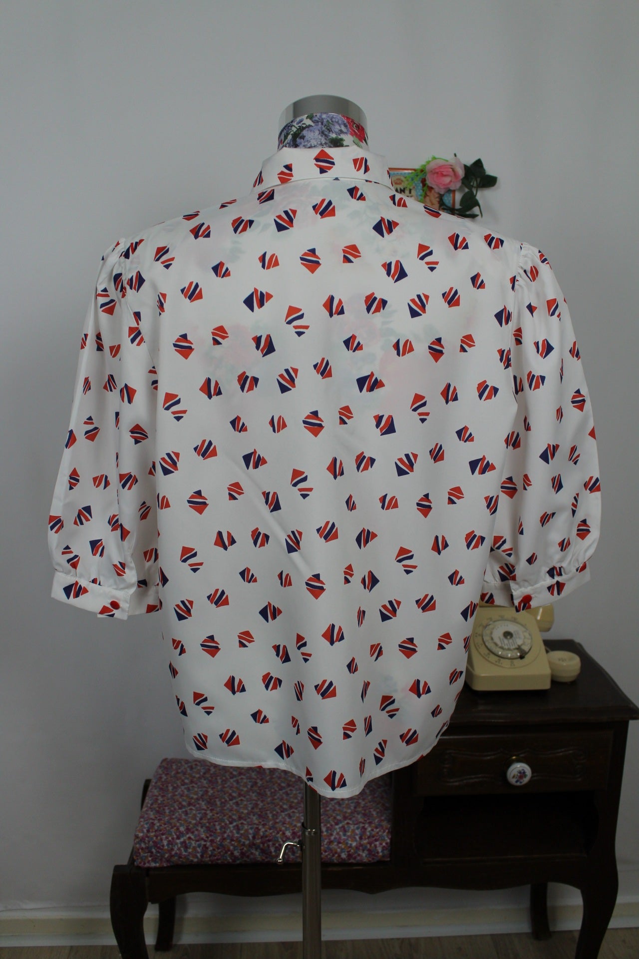🌸🍒Chemisier vintage 80's blanc motifs géométriques - manches bouffantes - Taille 40/42