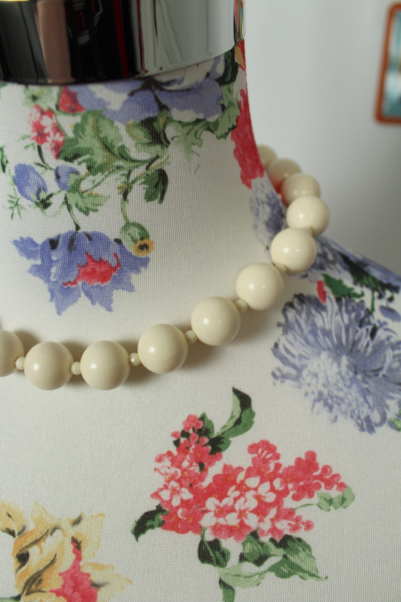🌸🍒Collier vintage 80's ras du cou perles blanc ivoire🍒🌸