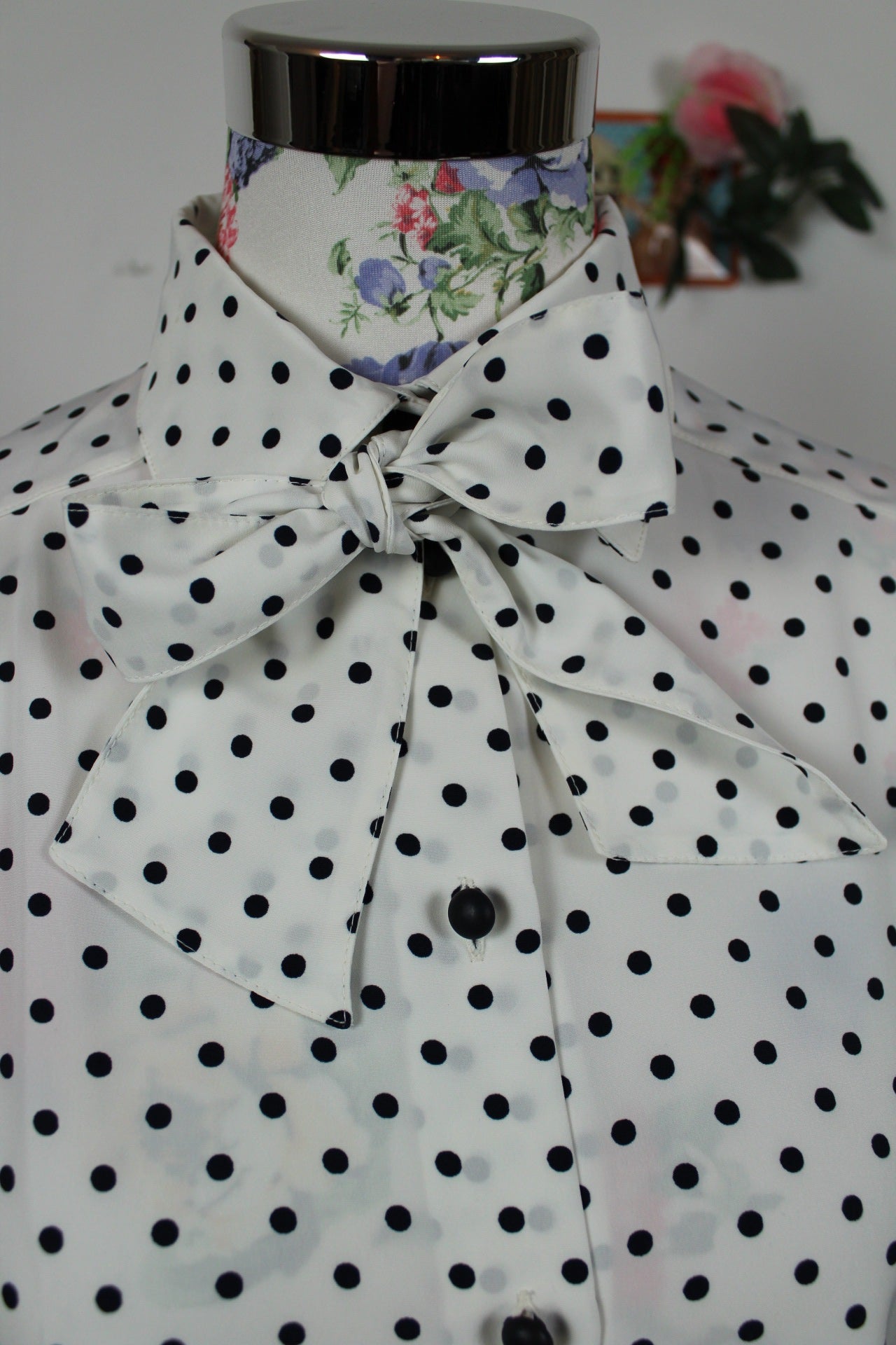 🌸🍒Blouse à pois vintage 80/90s - Devernois Paris chic  - col lavallière 🍒🌸