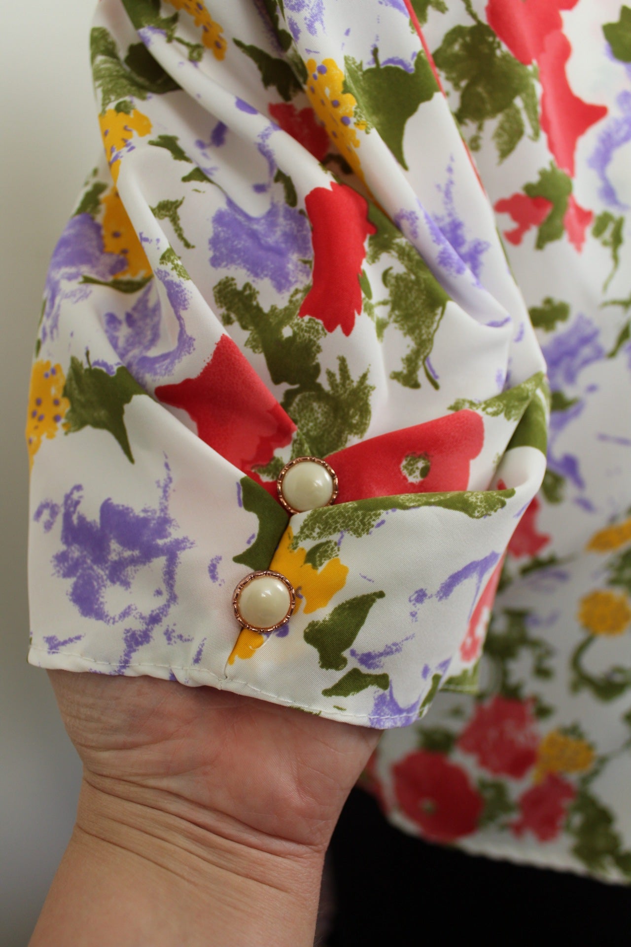 🌸🍒Blouse vintage 80's fleurie aquarelle & boutons bijoux nacrés - Taille 40/42🍒🌸
