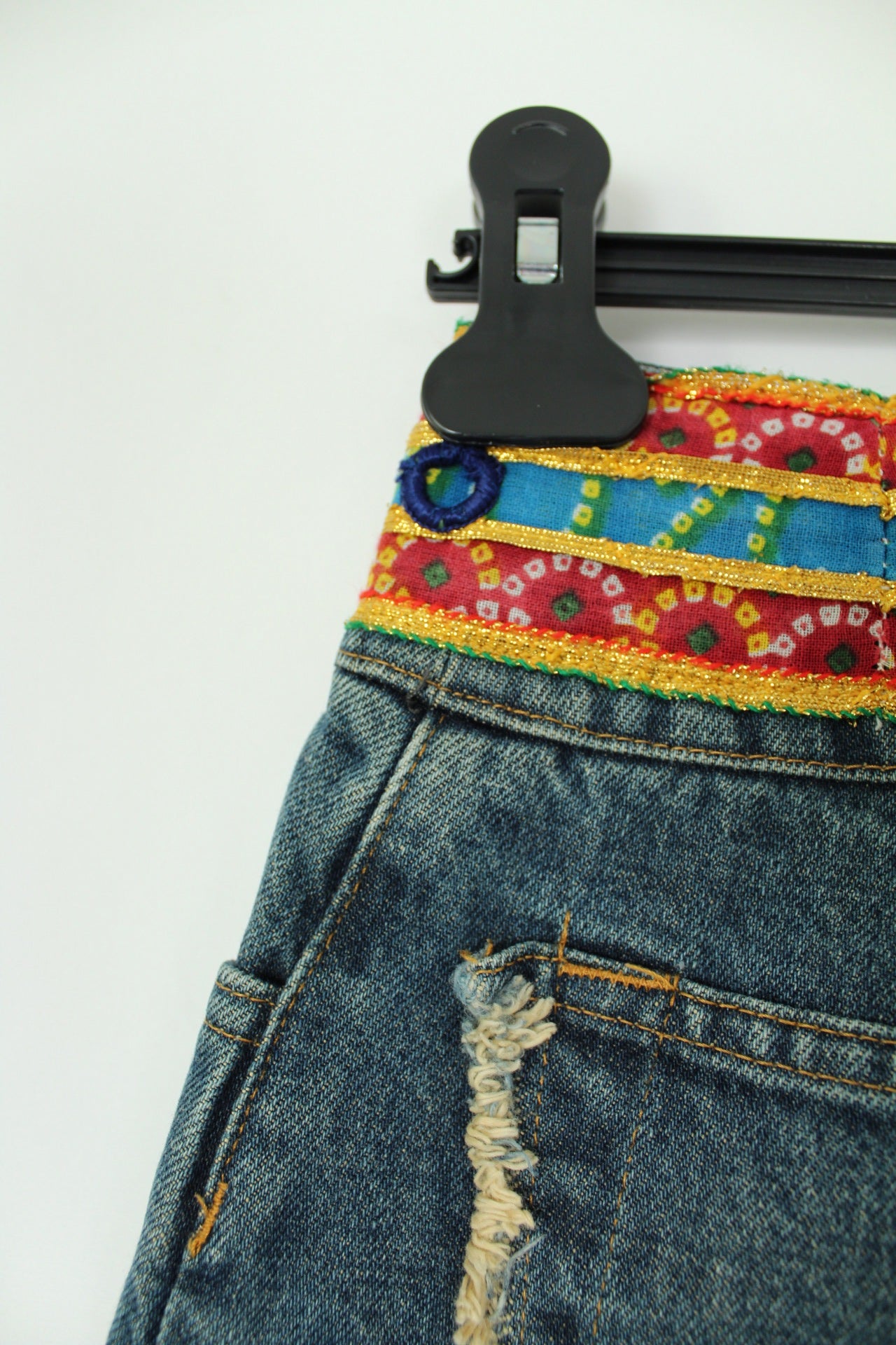 🍒🌸Pantacourt denim Kookaï 2000's/Y2k boho - brodé façon miroirs - Taille 38🌸🍒