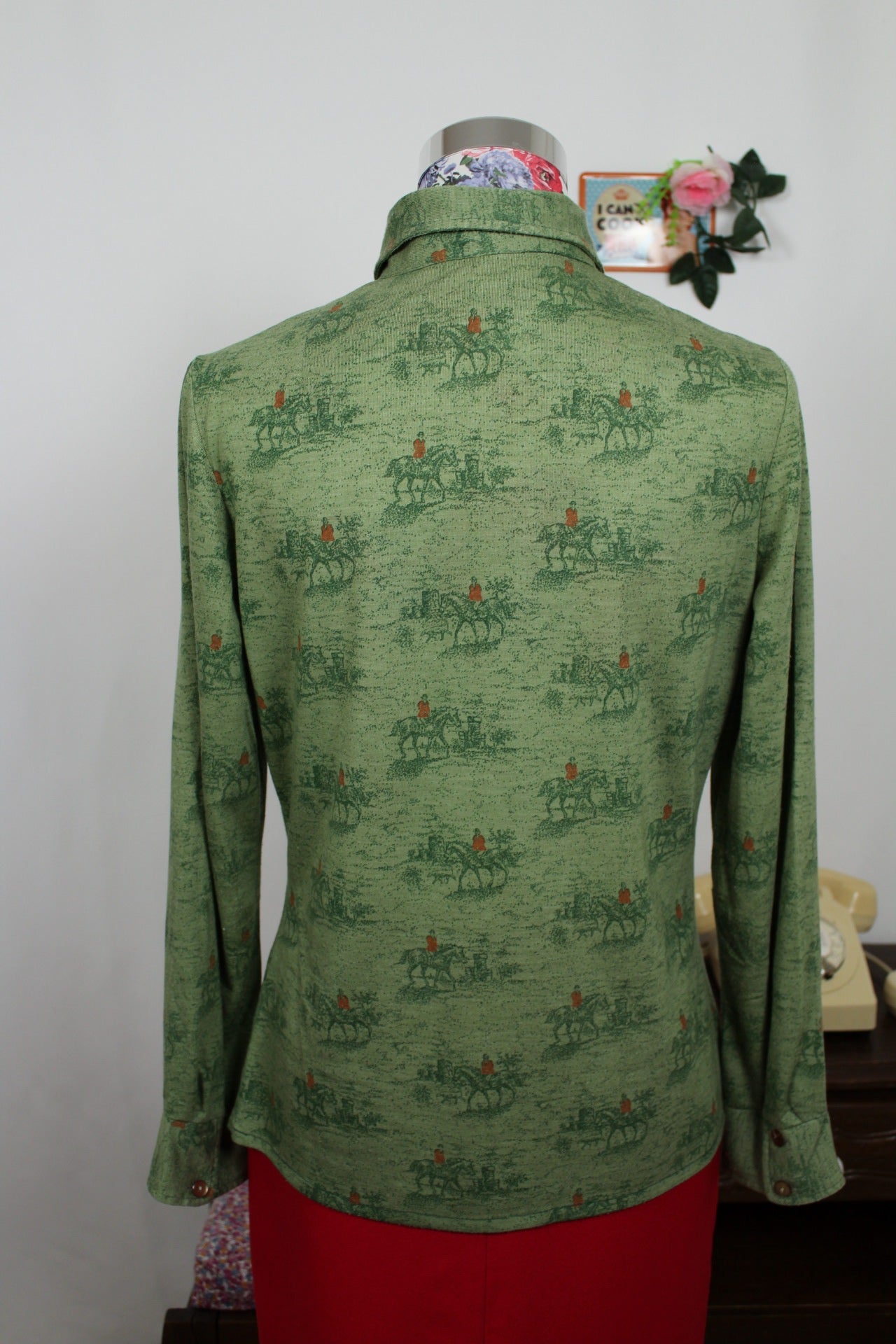 🌸🍒Chemise vintage 70's "chasse à courre" chevaux - made in France - Taille 38🍒🌸