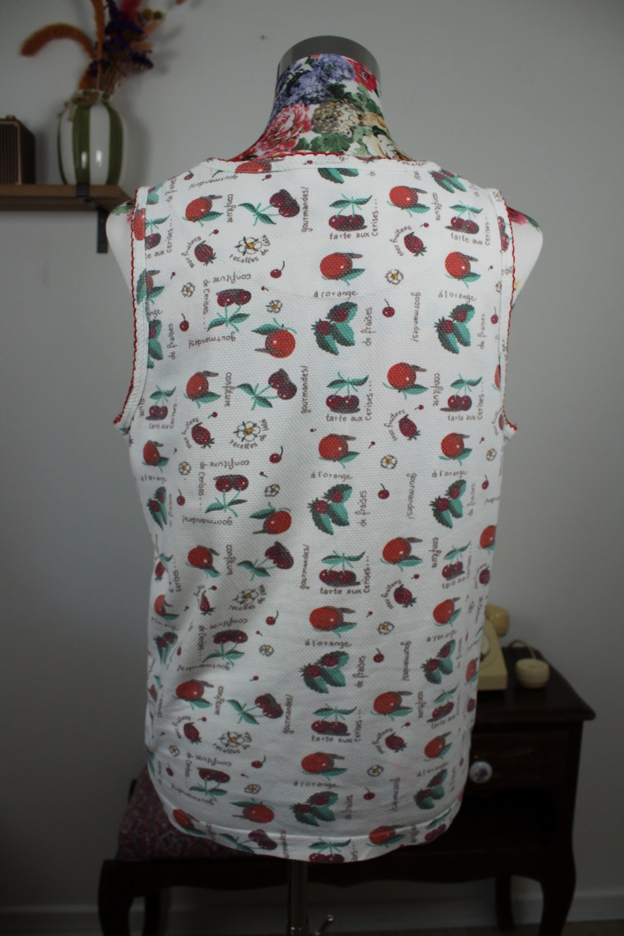 🌸🍒Débardeur vintage 70/80's fruits rouges & fleurs - Taille 40/42🍒🌸
