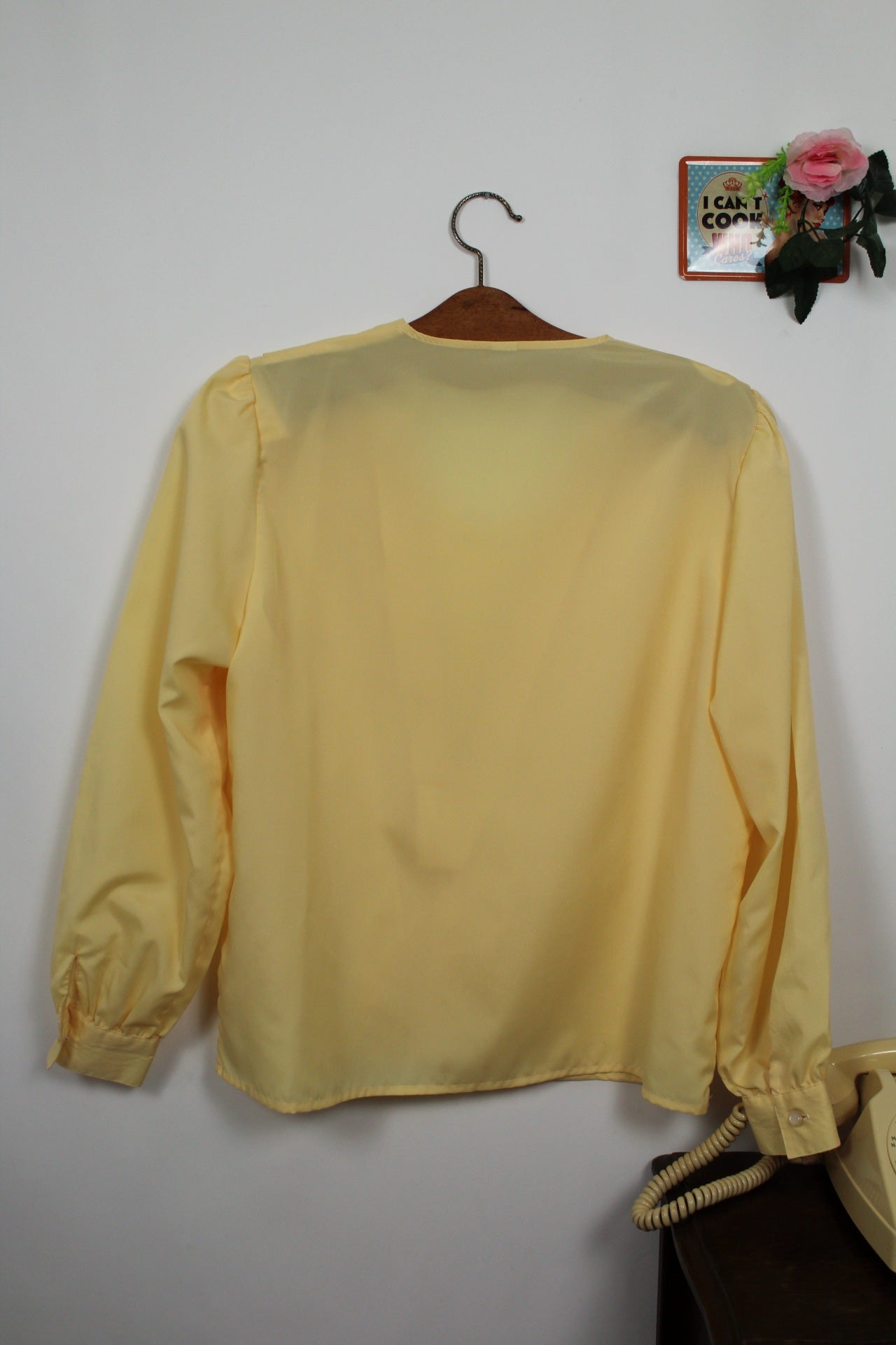 🌸🍒Blouse vintage 80's jaune doux - plastron fleuri & plis chic - Taille 40/42🍒🌸