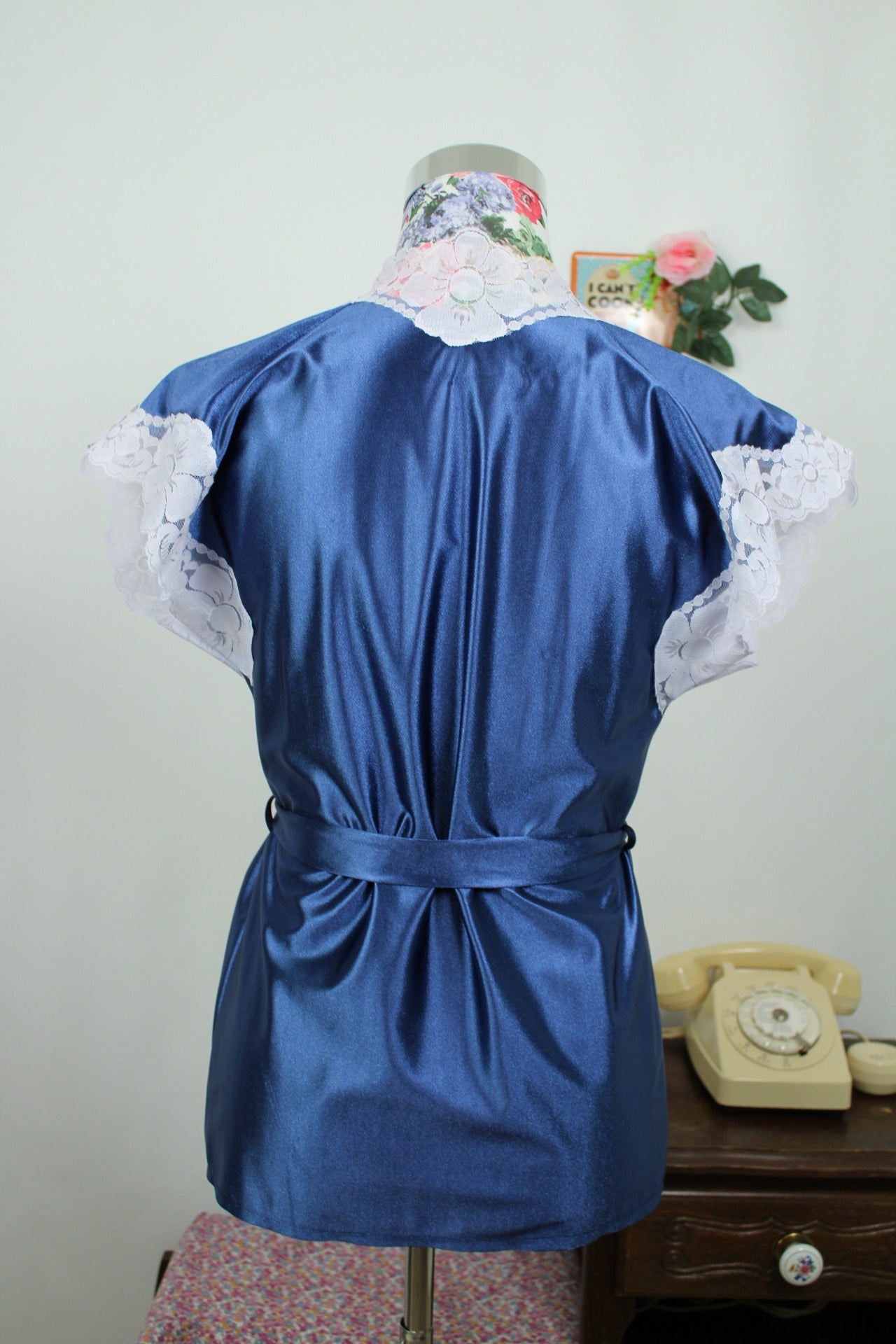 🌸🍒Caraco vintage 70/80's satiné bleu nuit - made in England - Taille 34/36🍒🌸