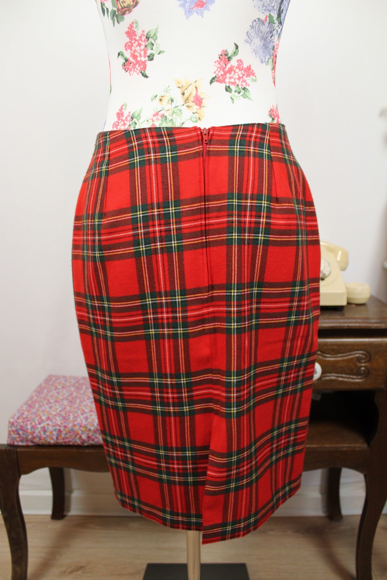 🌸🍒Jupe crayon vintage 90's tartan rouge esprit British chic - Taille 38🍒🌸