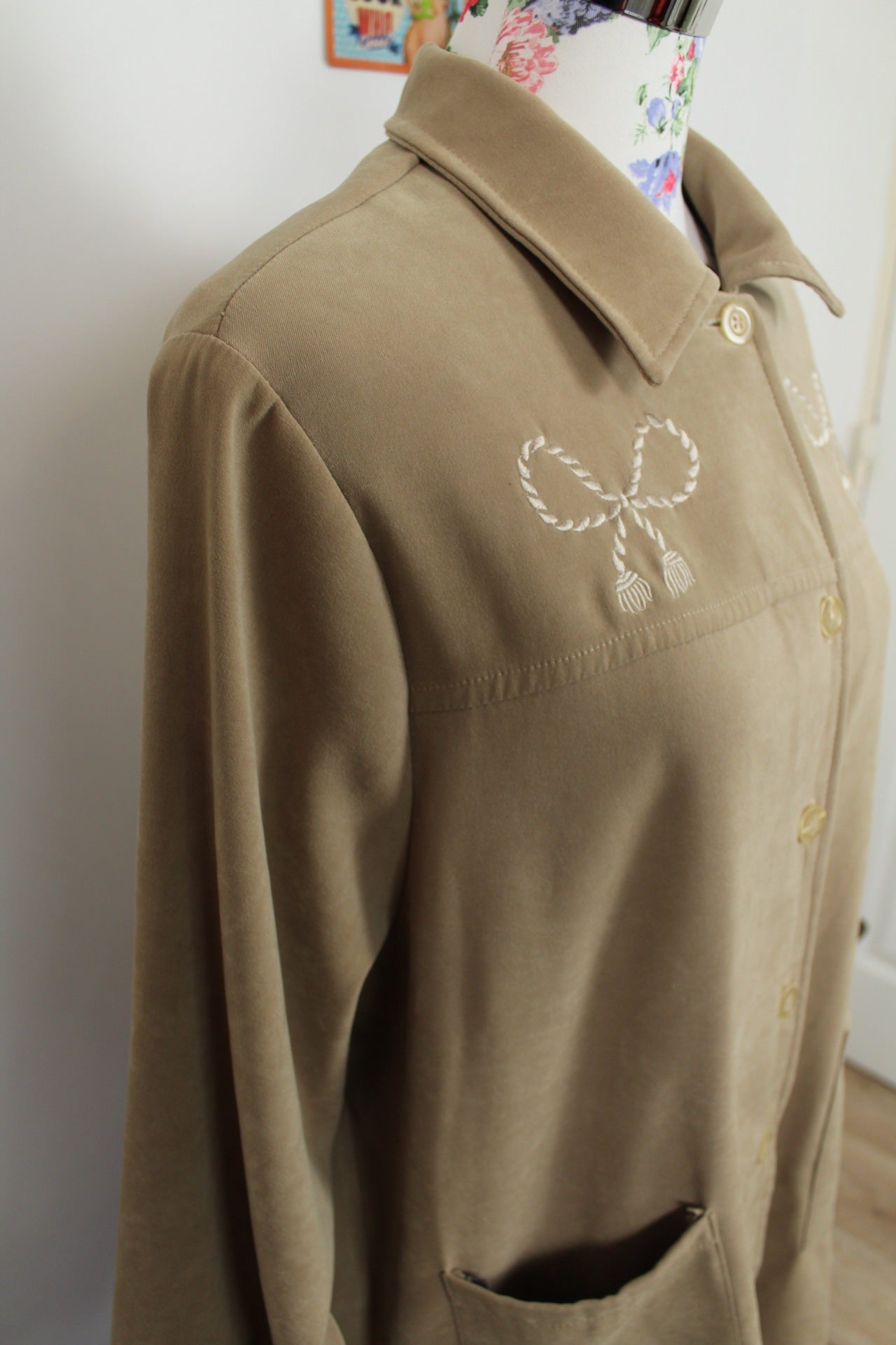 🌸🍒Veste chemise suédine vintage 90's mi saison/printemps - noeuds brodés - Taille 42/44🍒🌸