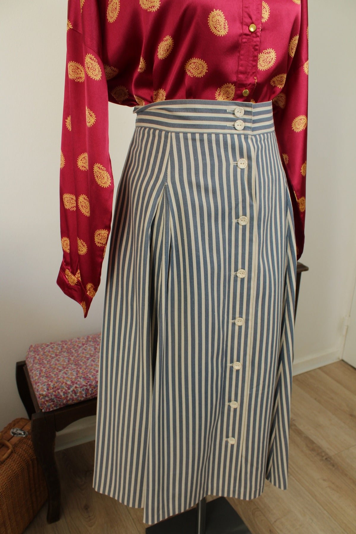 Jupe midi Navy vintage années 90 esprit marin à rayures en lin - Taille 42