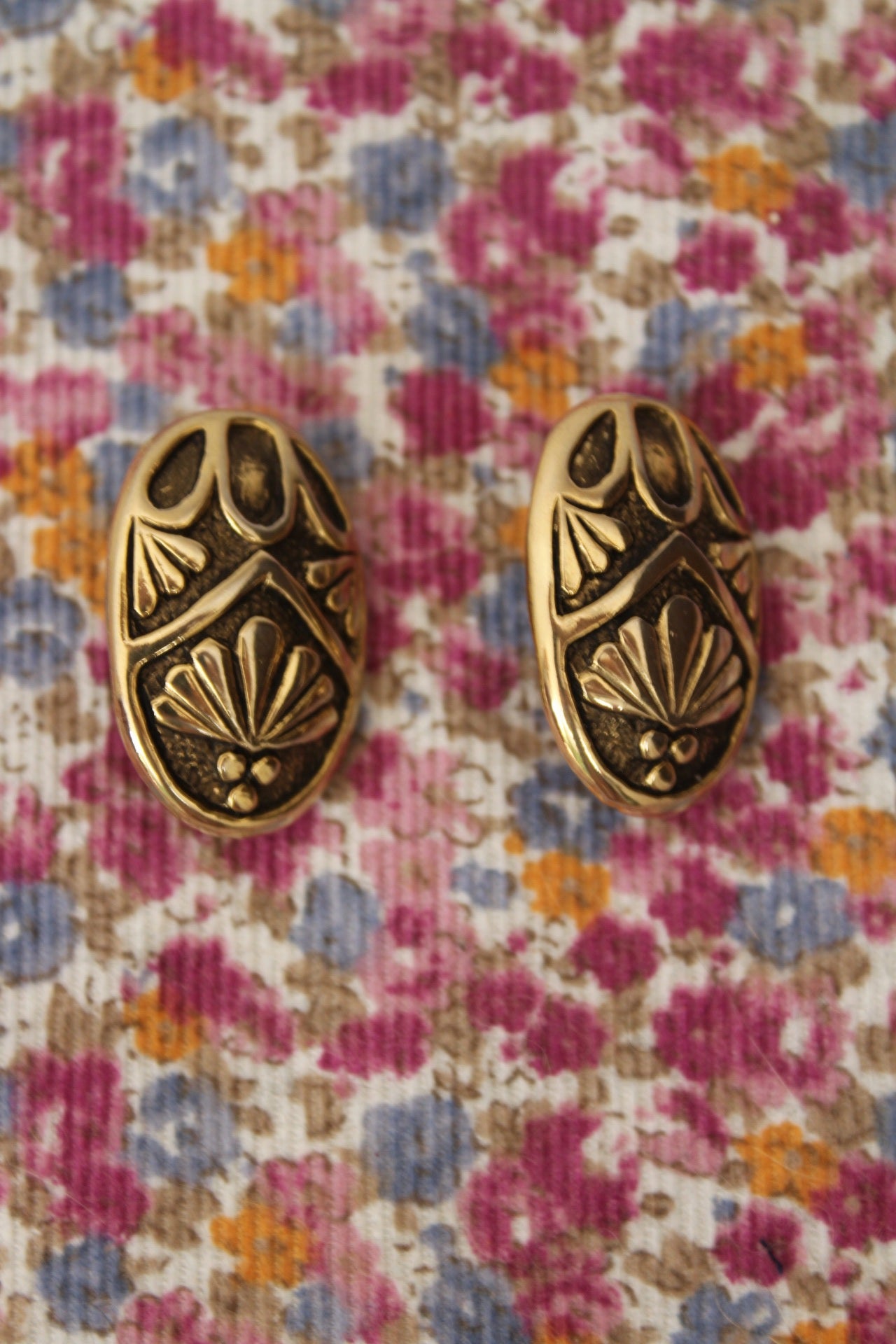 🌸🍒Boucles d'oreilles clips vintage 80's en métal doré texturé🍒🌸