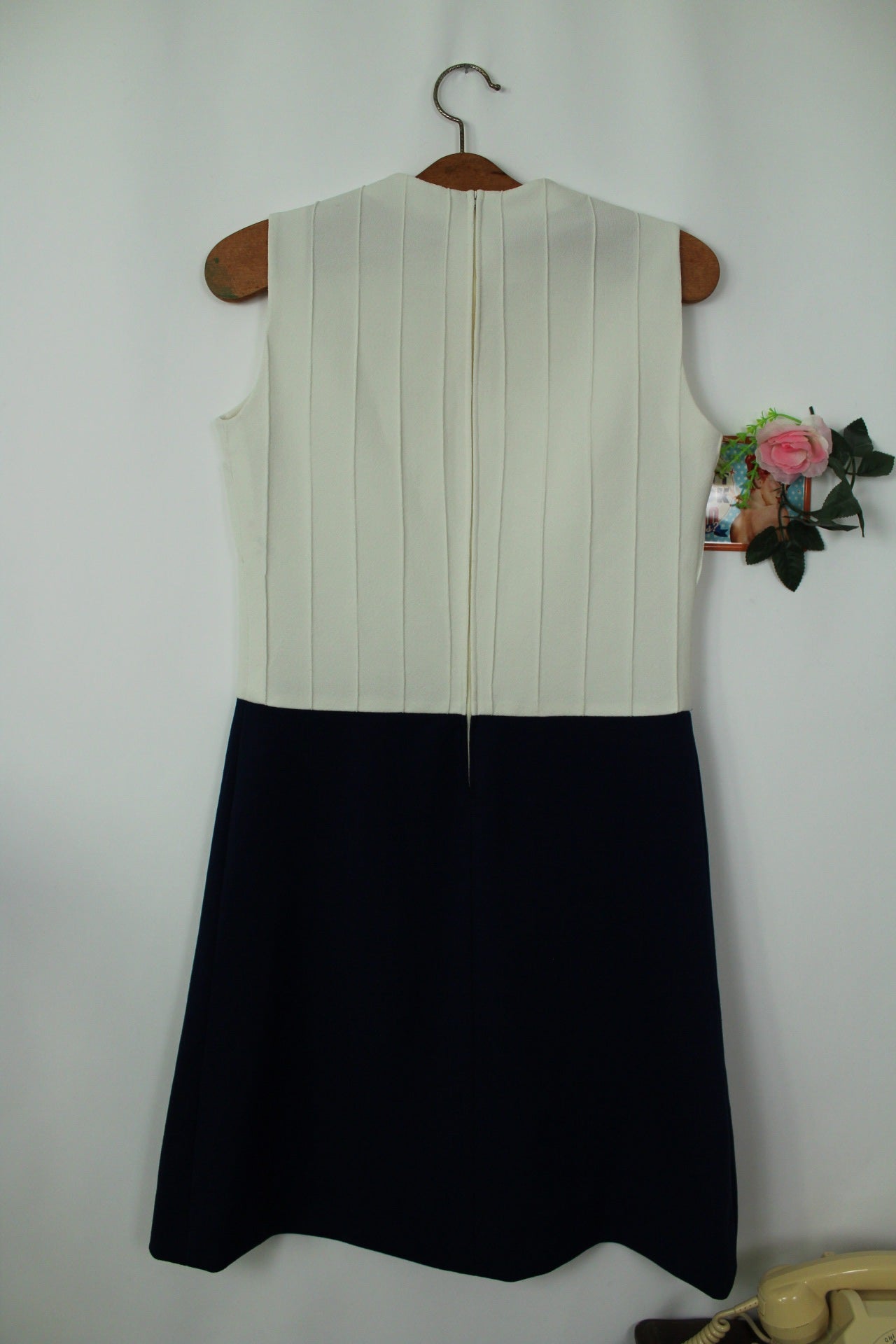 🌸🍒Robe vintage 60's blanche & marine chic - boutons nacrés - Taille 38🍒🌸