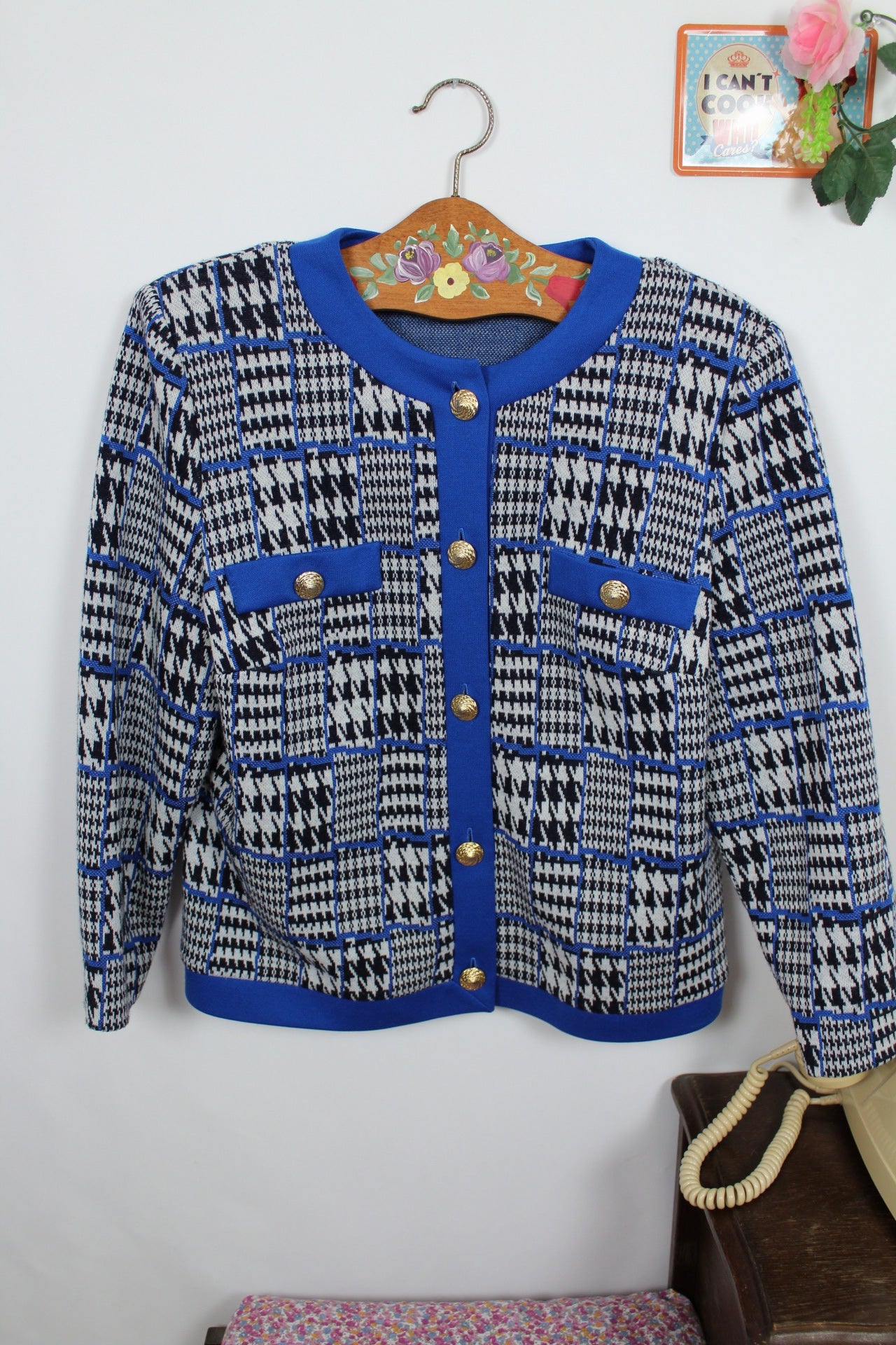 🌸🍒Cardigan vintage 80/90s graphique bleu & noir - boutons dorés chic - Taille 40/42🍒🌸