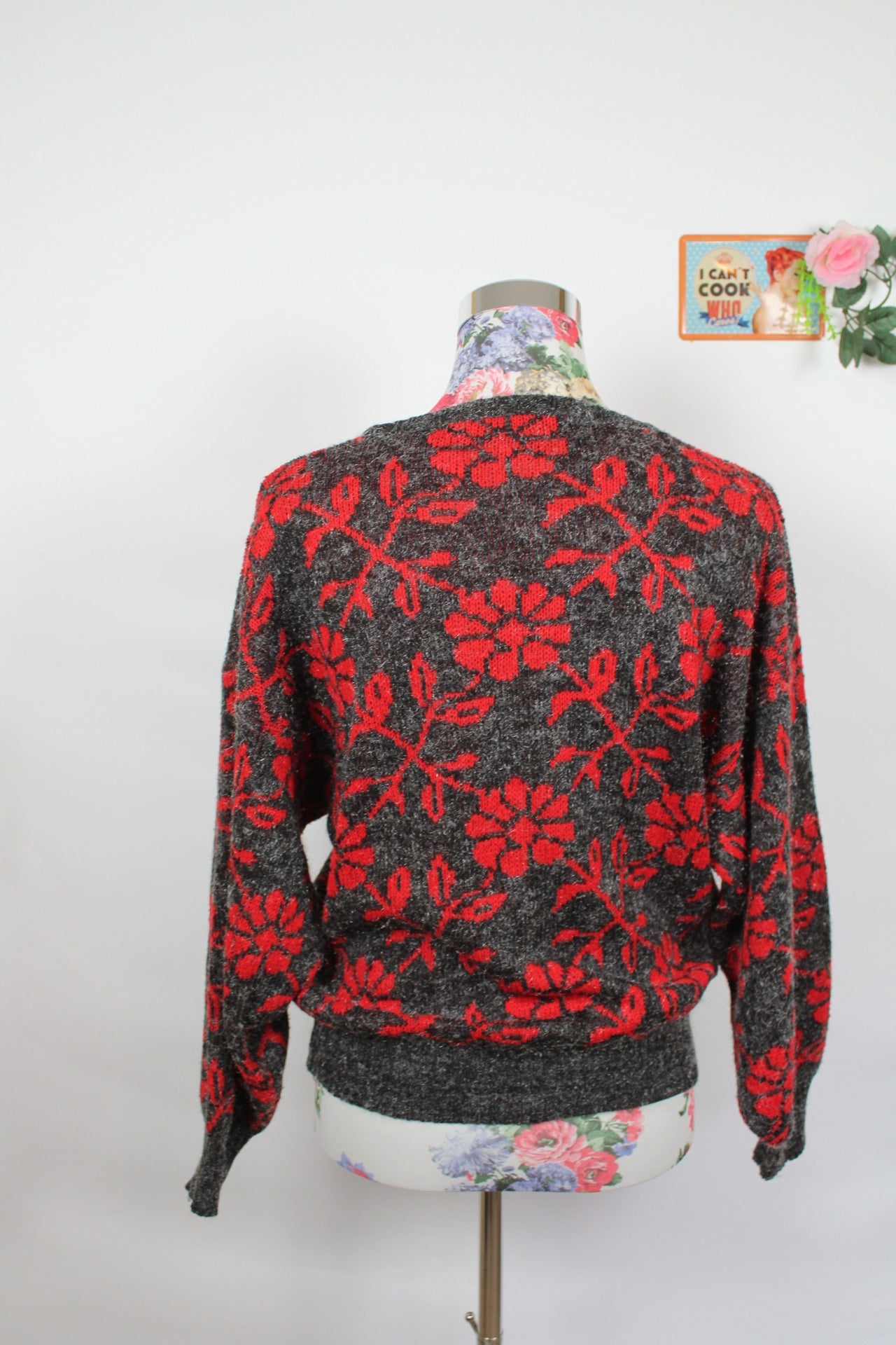 ✨Pull vintage 80's motif floral rouge & fil argenté - manches chauve-souris✨