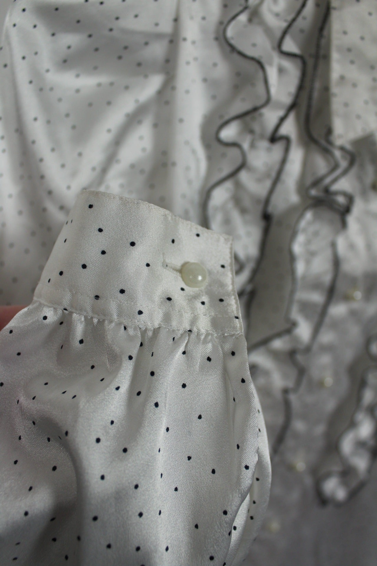 ✨Chemise vintage à volants Daniel Duval Paris - pois noir & satinée✨