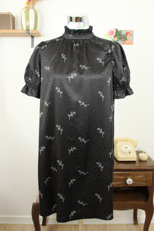 🌸🍒Robe noire romantique satinée - pois & roses - La Redoute - Taille 38/40🍒🌸