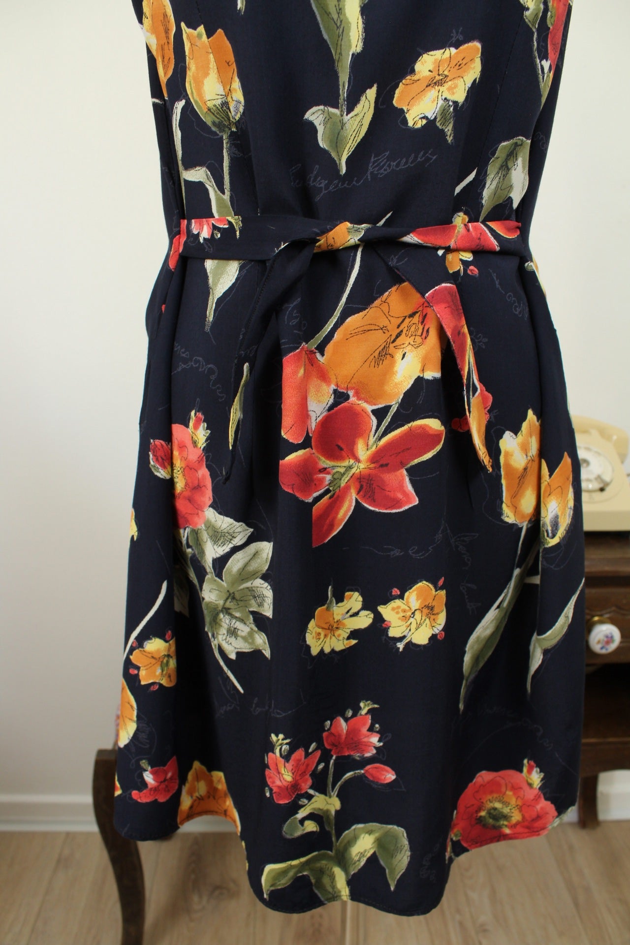 🌸🍒Robe vintage 90's summer vibes - fleurie & phrases romantiques - Taille 38/40🍒🌸