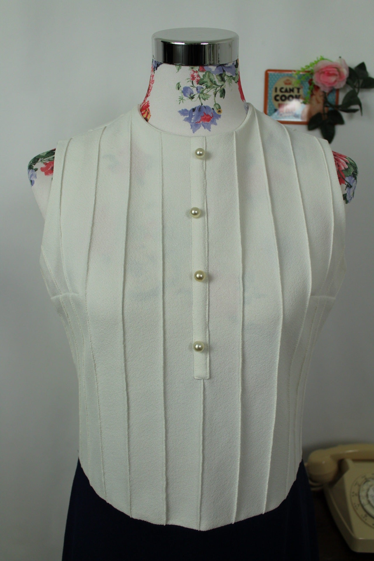 🌸🍒Robe vintage 60's blanche & marine chic - boutons nacrés - Taille 38🍒🌸