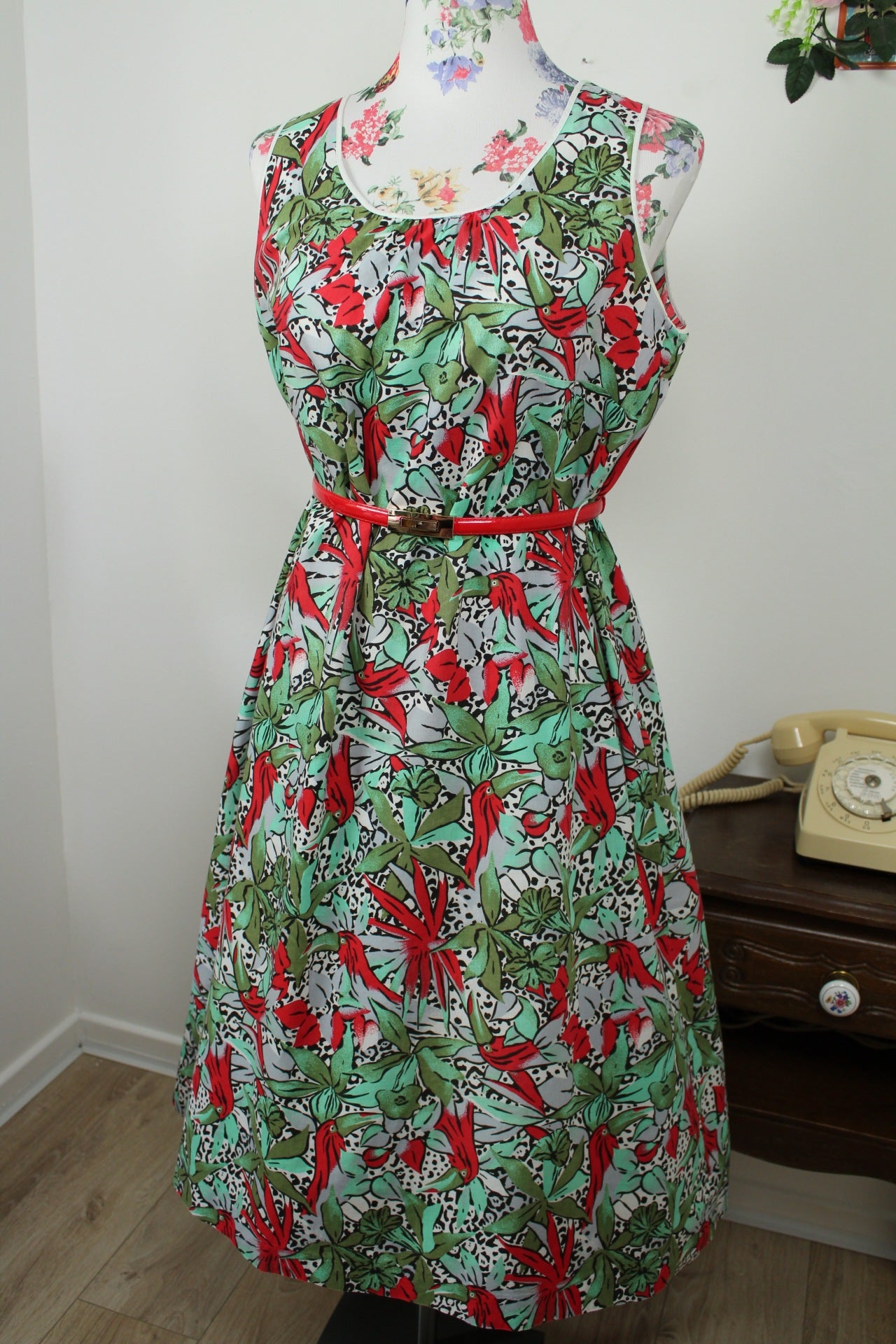 🌸🍒Robe vintage 80/90's imprimée jungle & oiseaux - pin-up des tropiques - Taille 40/42🍒🌸