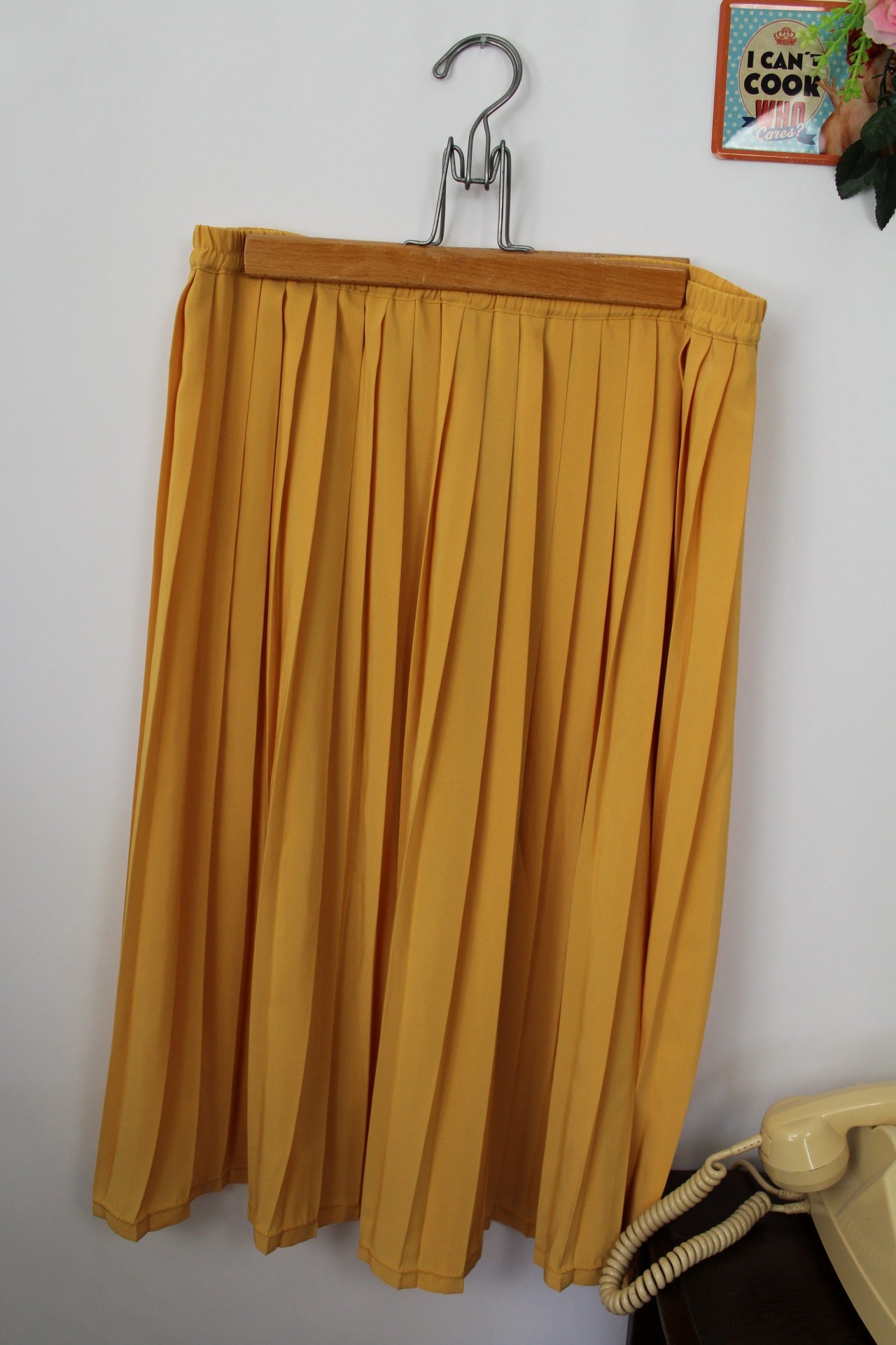 🌸🍒Jupe midi plissée vintage 80's jaune ensoleillé - Taille 40/42🍒🌸