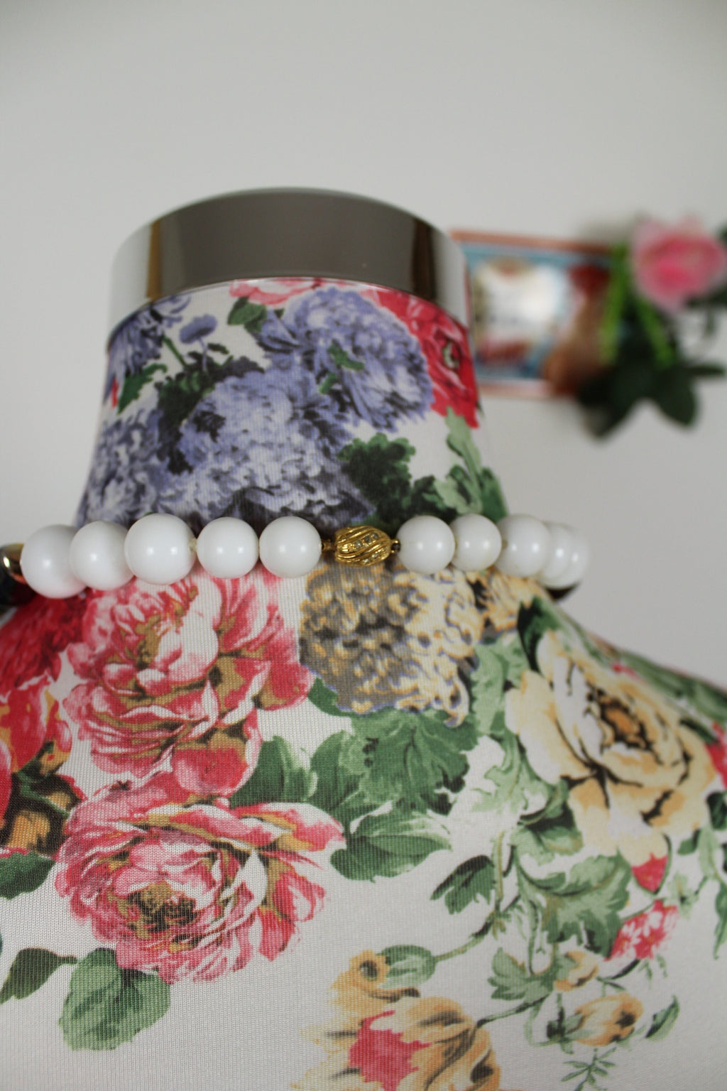 🌸Collier vintage 80's perles blanches, noires & dorées - long et chic !🍒