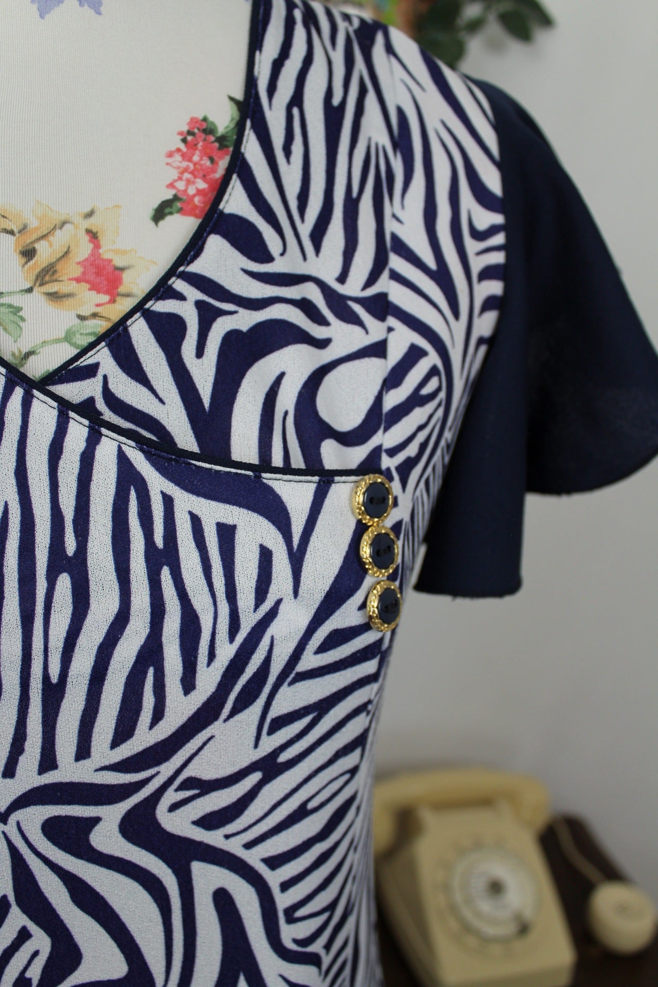 🌸🍒Robe vintage 90's imprimé zébré stylisé - manches papillons - Taille 38🍒🌸