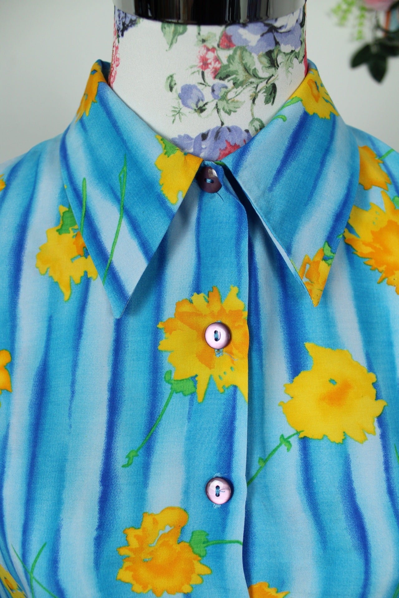 🌸🍒Chemisier d'été vintage 90's sans manches bleu & fleurs jaunes pep's - Taille 44🍒🌸