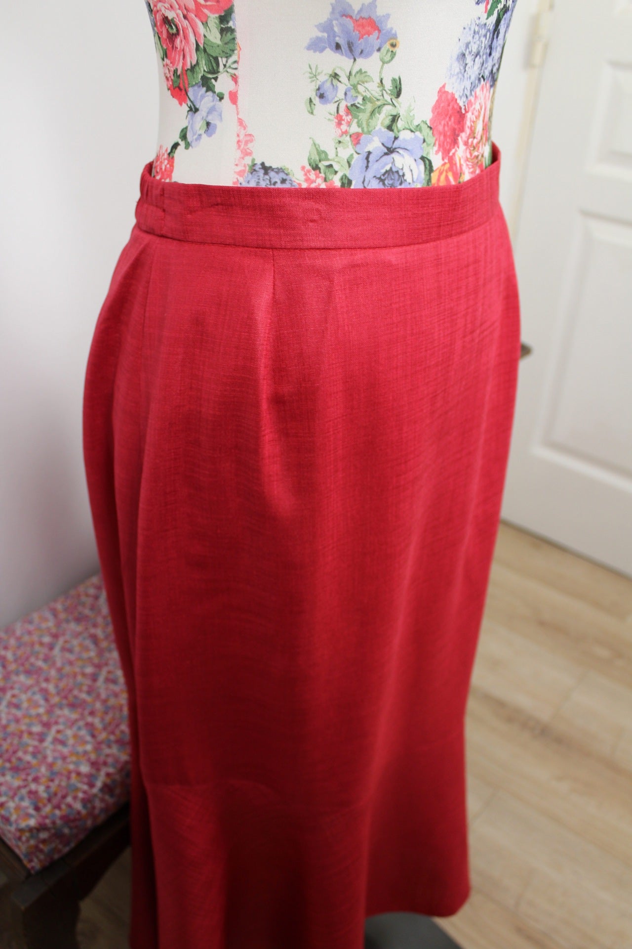 🍒🌸Jupe longue rouge volantée - Un jour ailleurs 90's - Taille 38🌸🍒