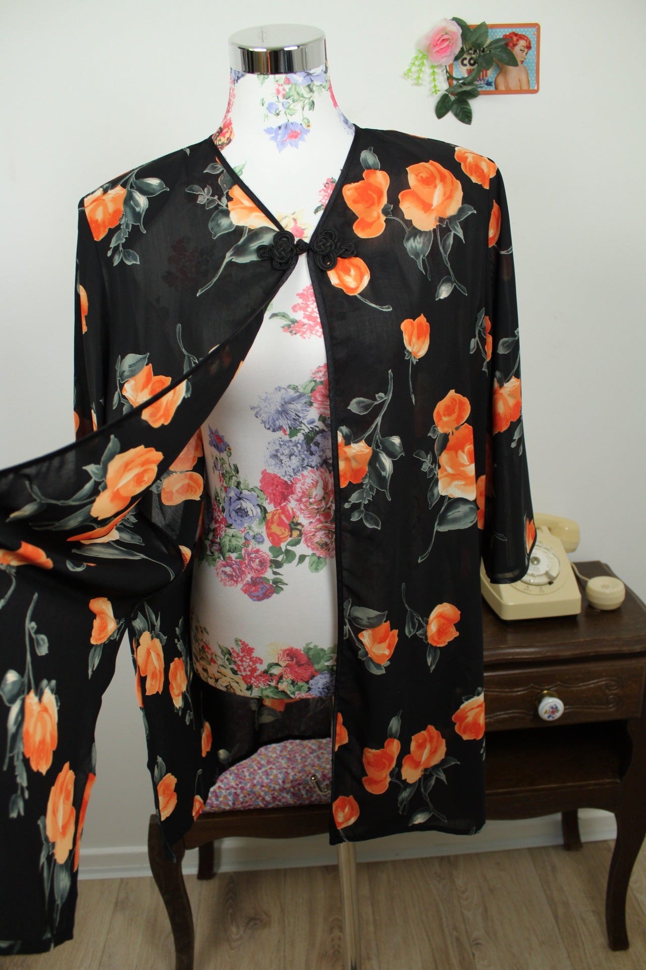 🌸🍒Cardigan vintage 80/90's voile noir transparent & roses en aquarelle - Taille 42/44🍒🌸