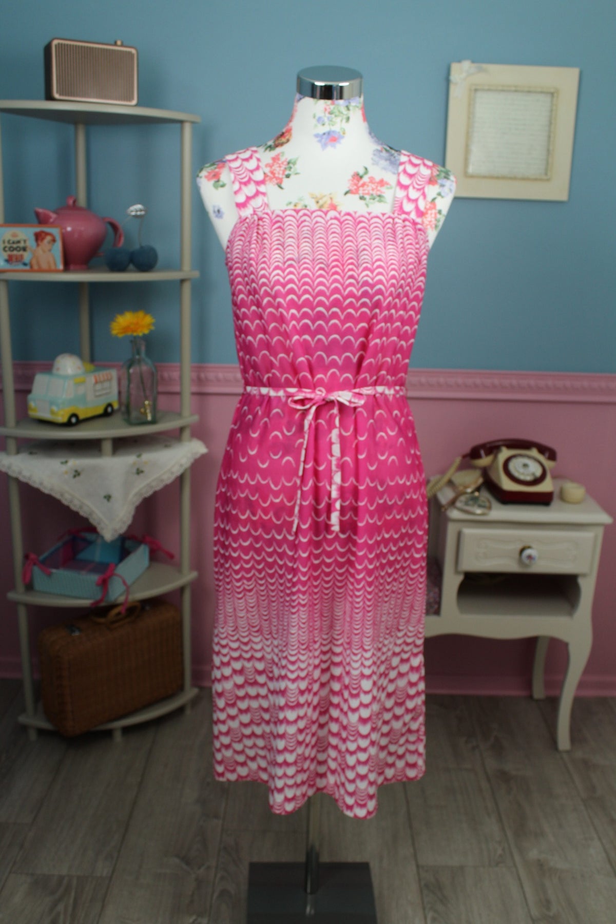 Ensemble robe + boléro vintage années 70 rose pep's motif coquille - Taille 36